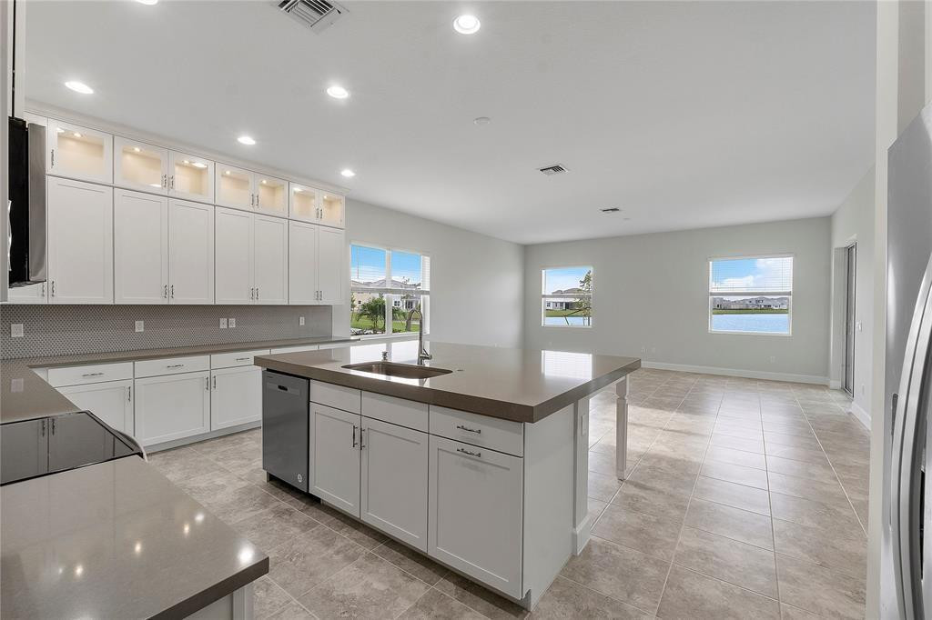 ORCHARDS OF WESTLAKE - Residential Lease