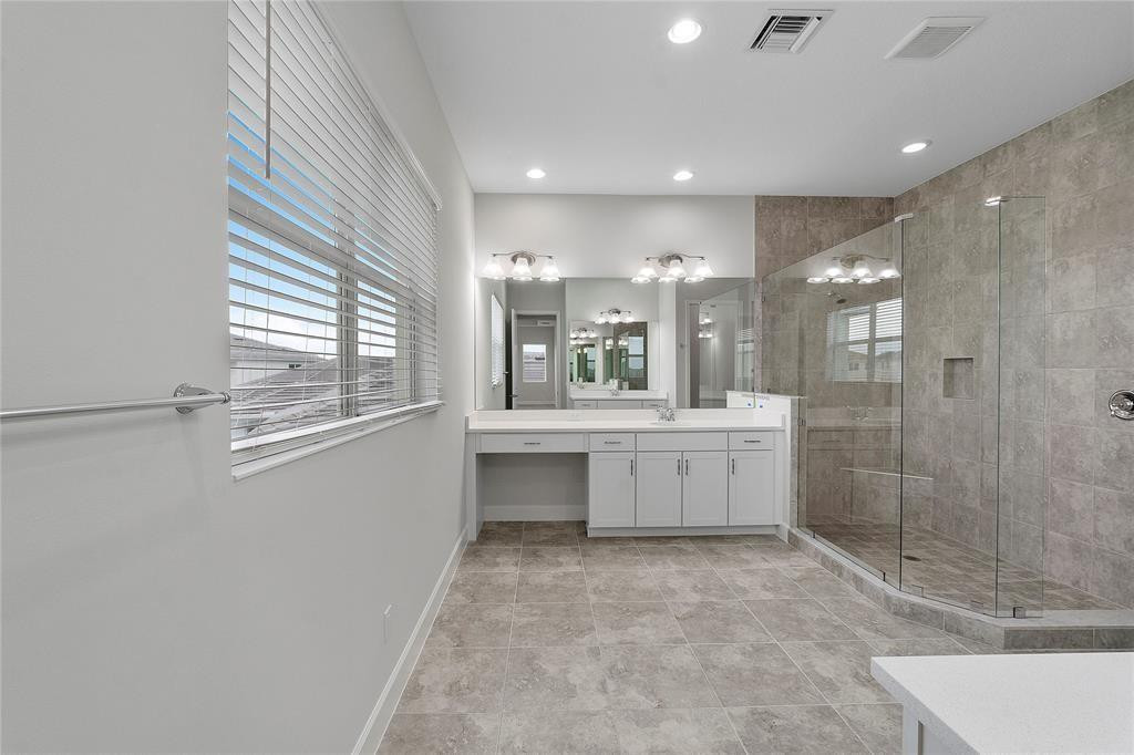 ORCHARDS OF WESTLAKE - Residential Lease