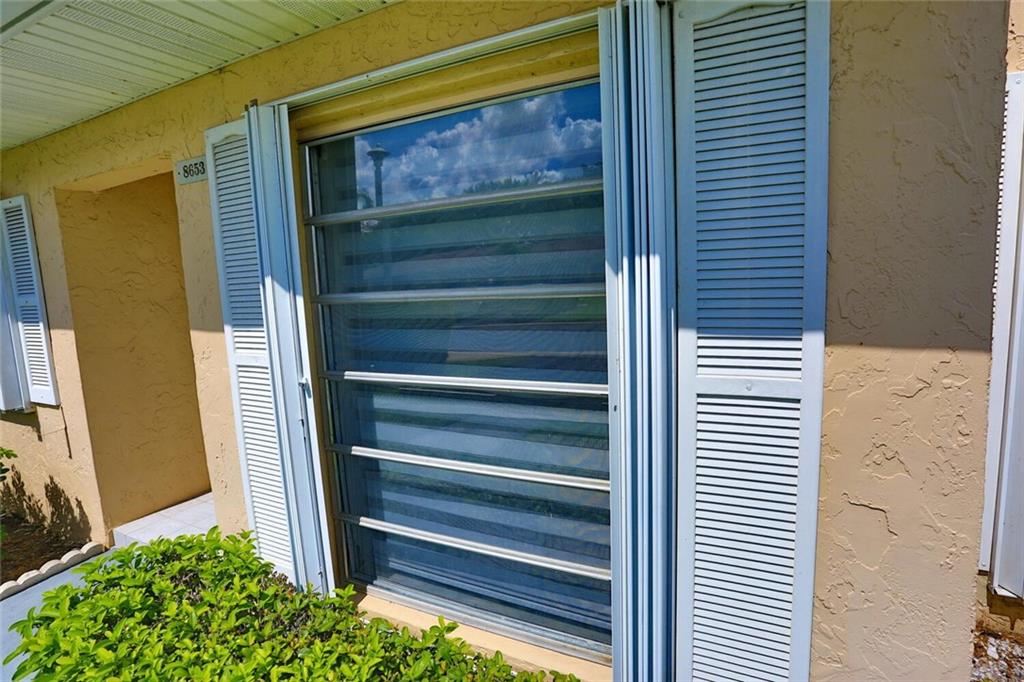 BOCA LAKES - Residential