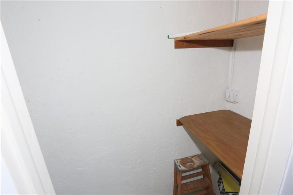 BOCA LAKES - Residential