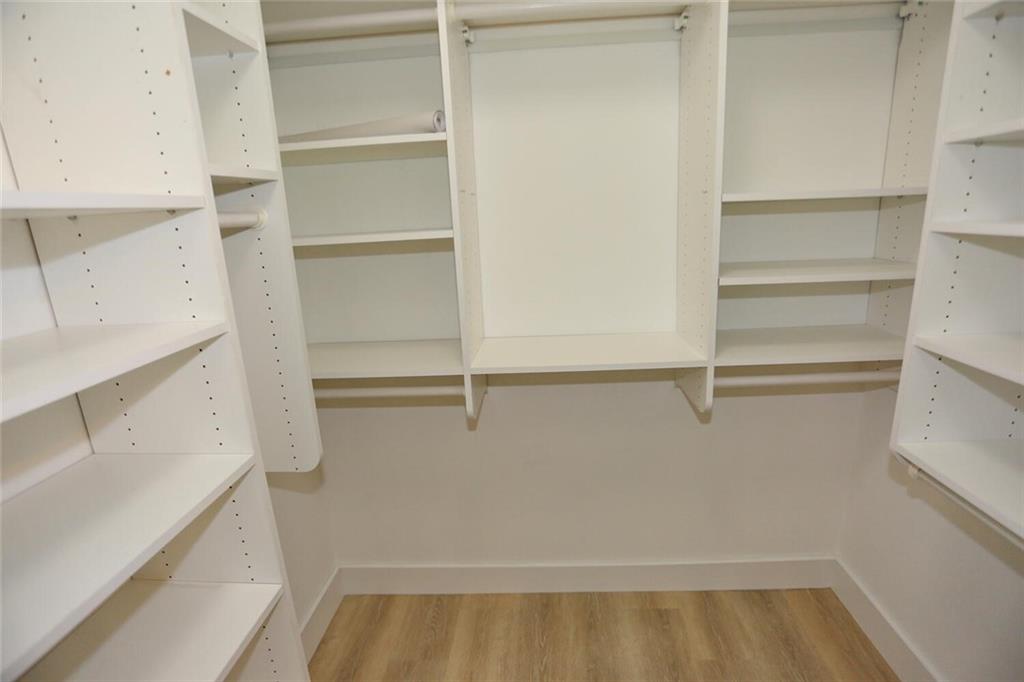 BOCA LAKES - Residential