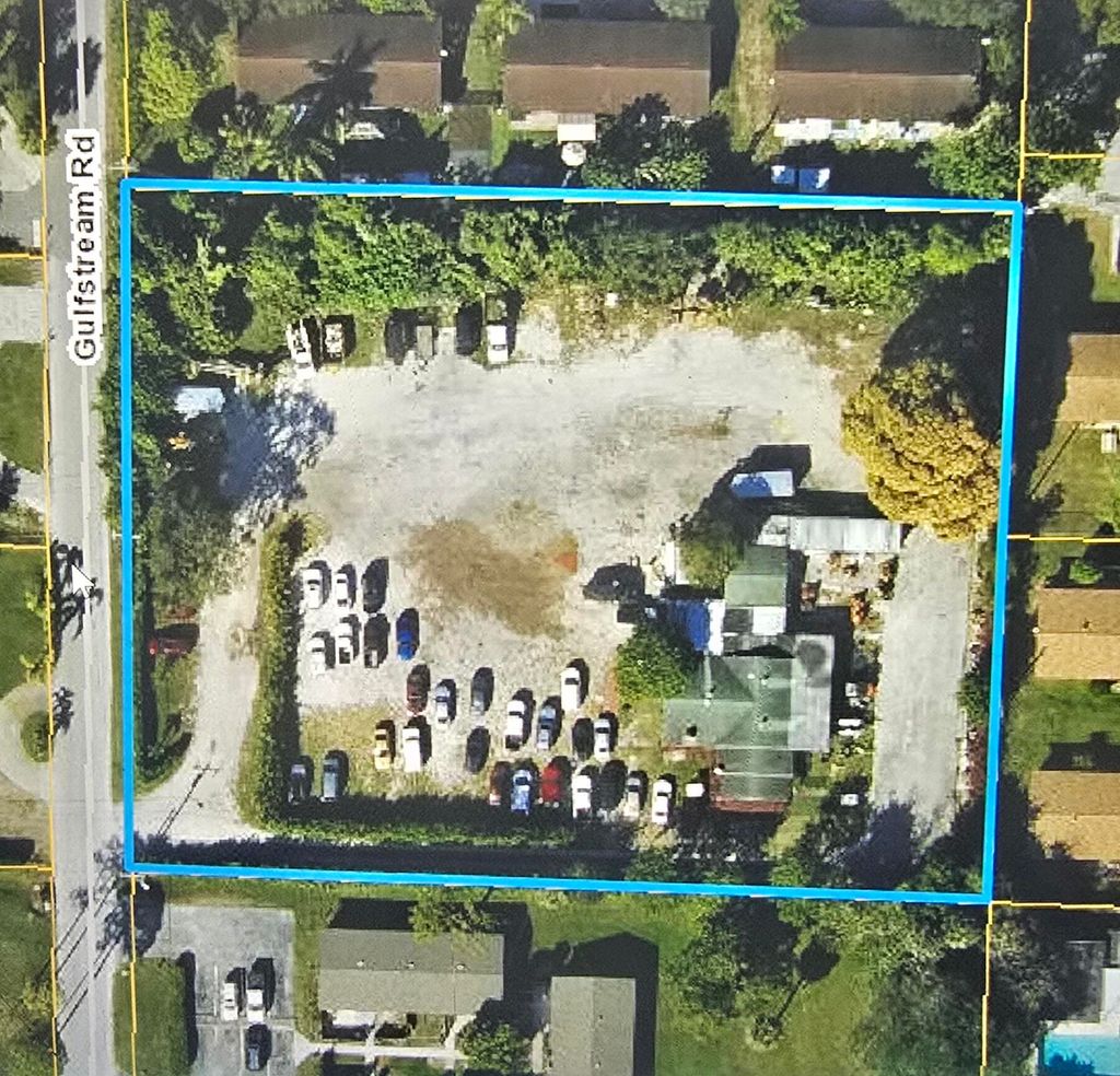 Photo of 4614 Gulfstream Road, Lake Worth, FL 33461 (MLS # B26020139)