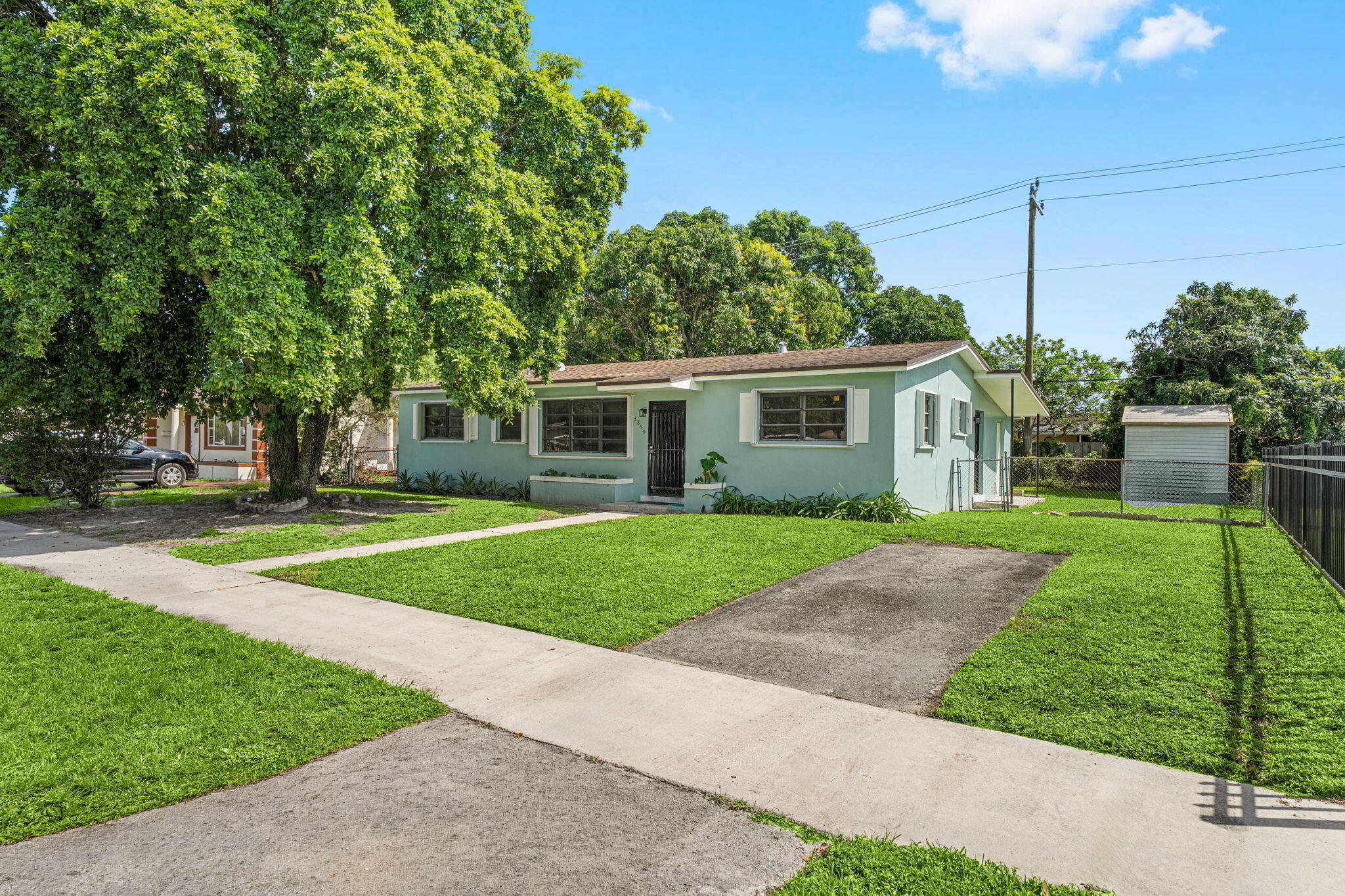 3850 NW 169TH Terrace