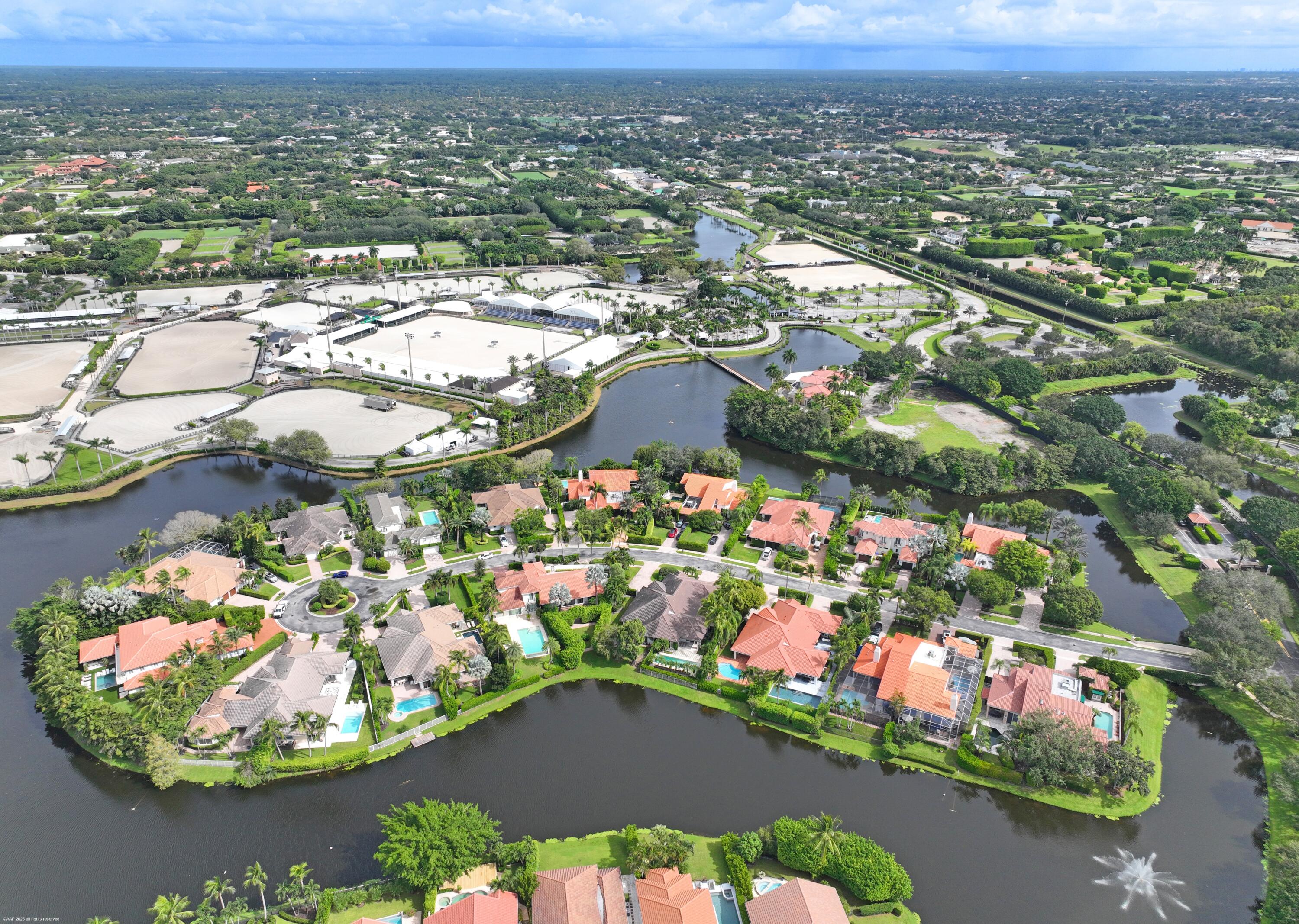 EQUESTRIAN CLUB ESTATES 3 - Residential