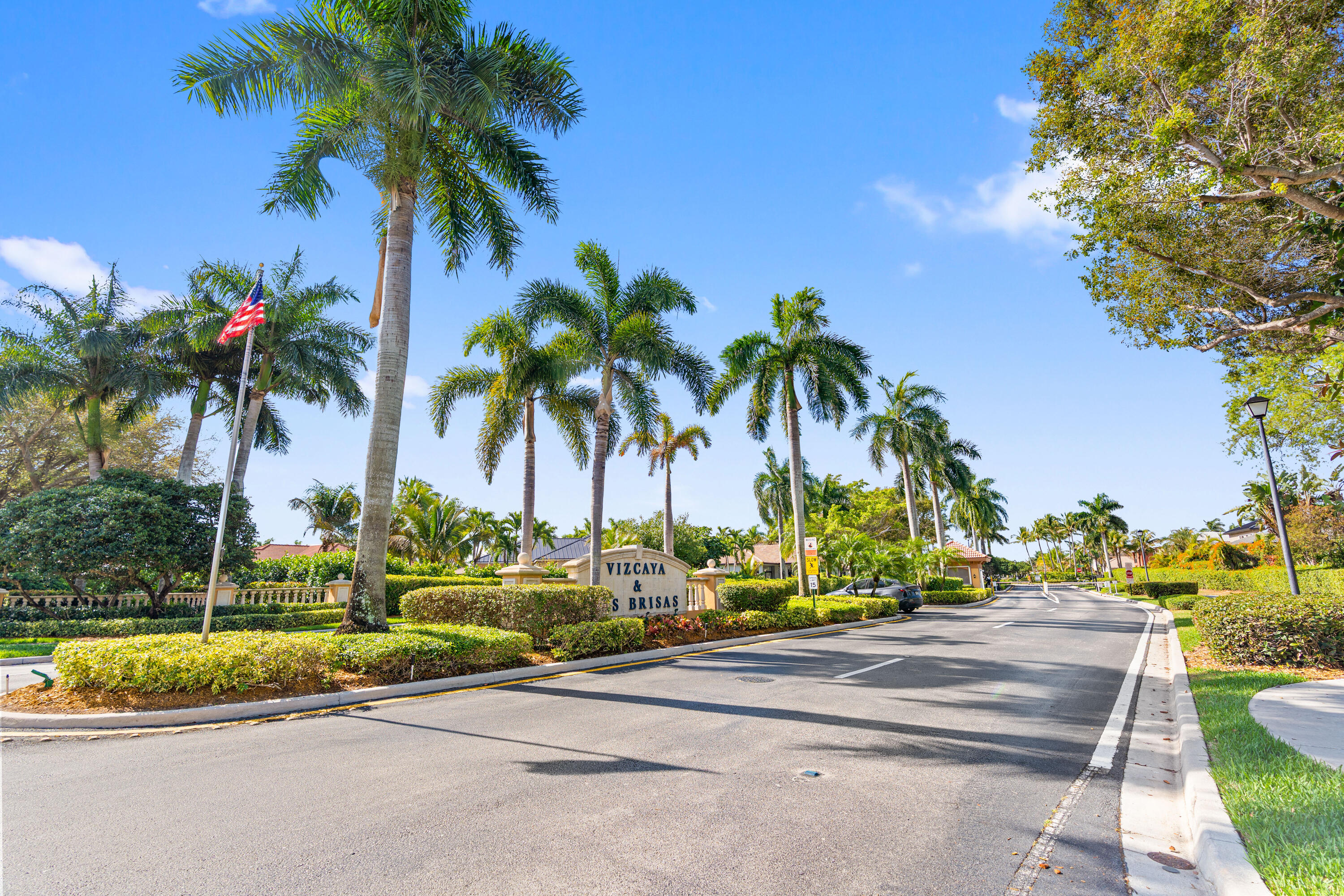 SUNSET LAKES PLAT ONE - Residential