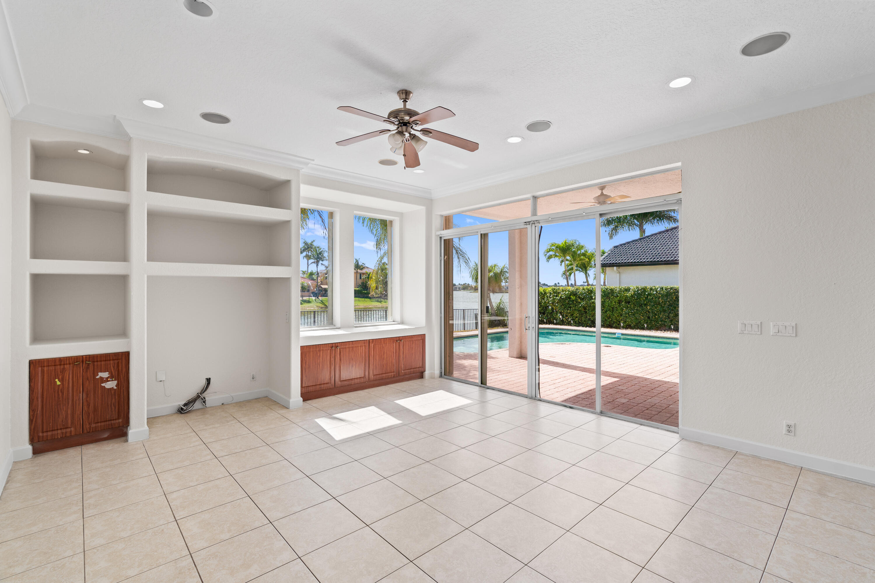 SUNSET LAKES PLAT ONE - Residential