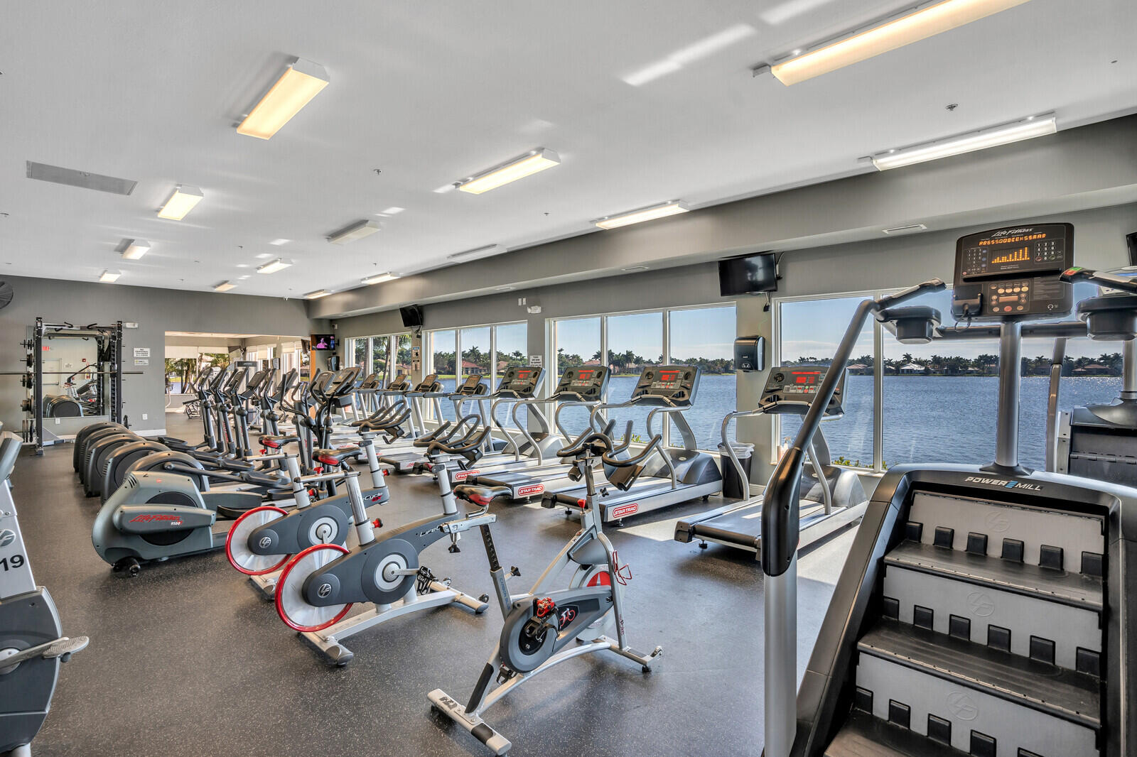 SUNSET LAKES PLAT ONE - Residential