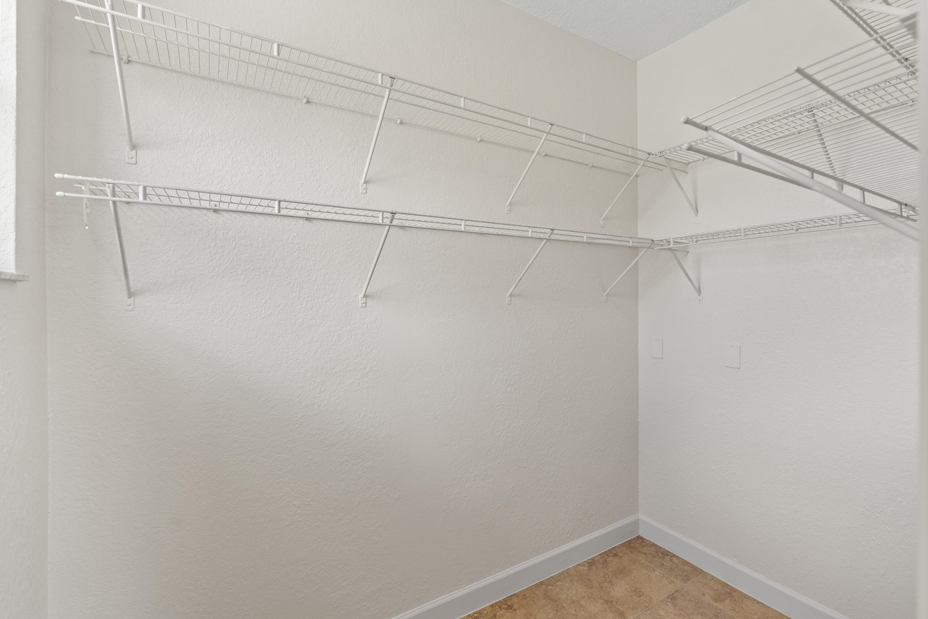 SUNSET LAKES PLAT ONE - Residential