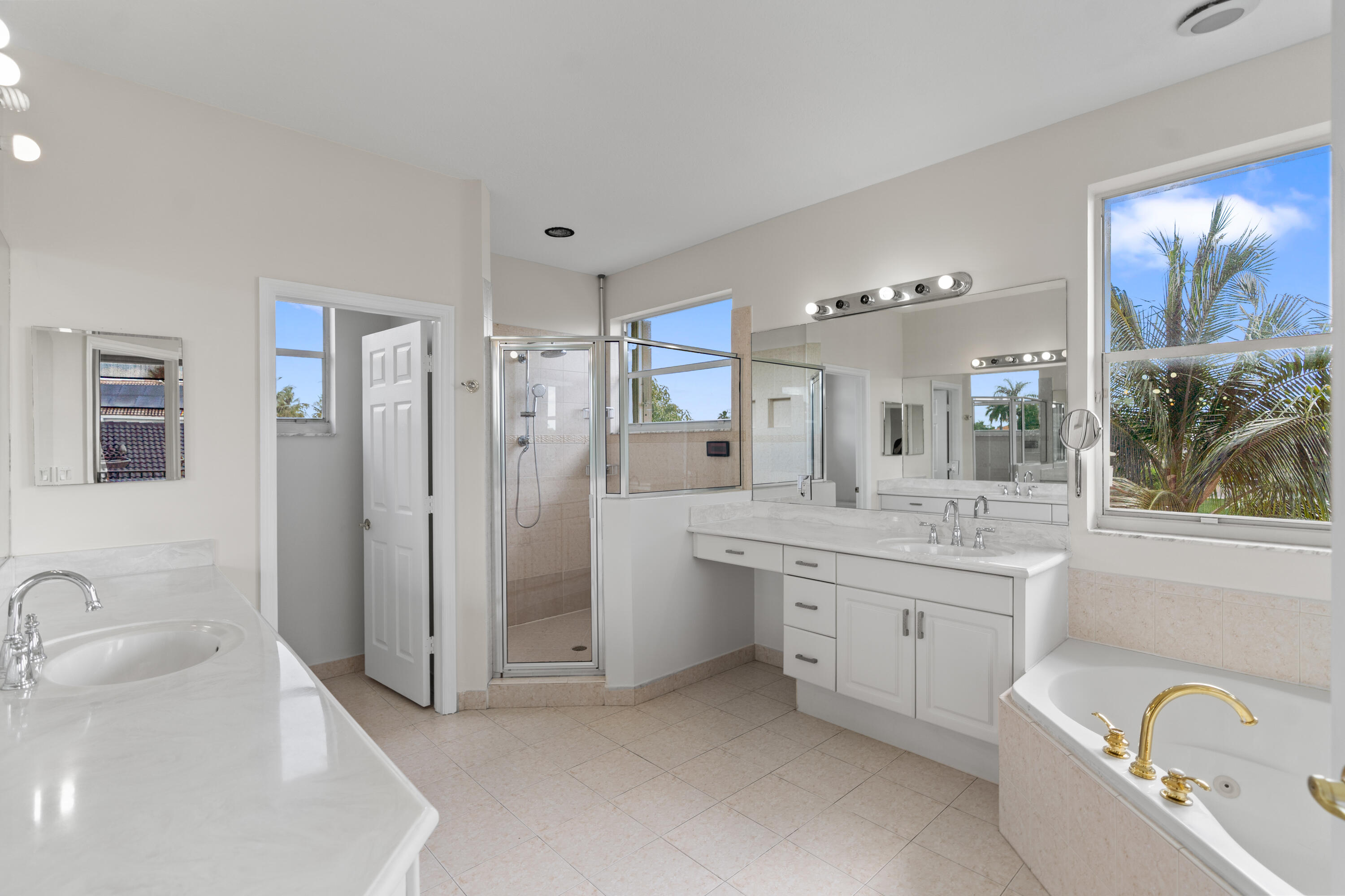 SUNSET LAKES PLAT ONE - Residential