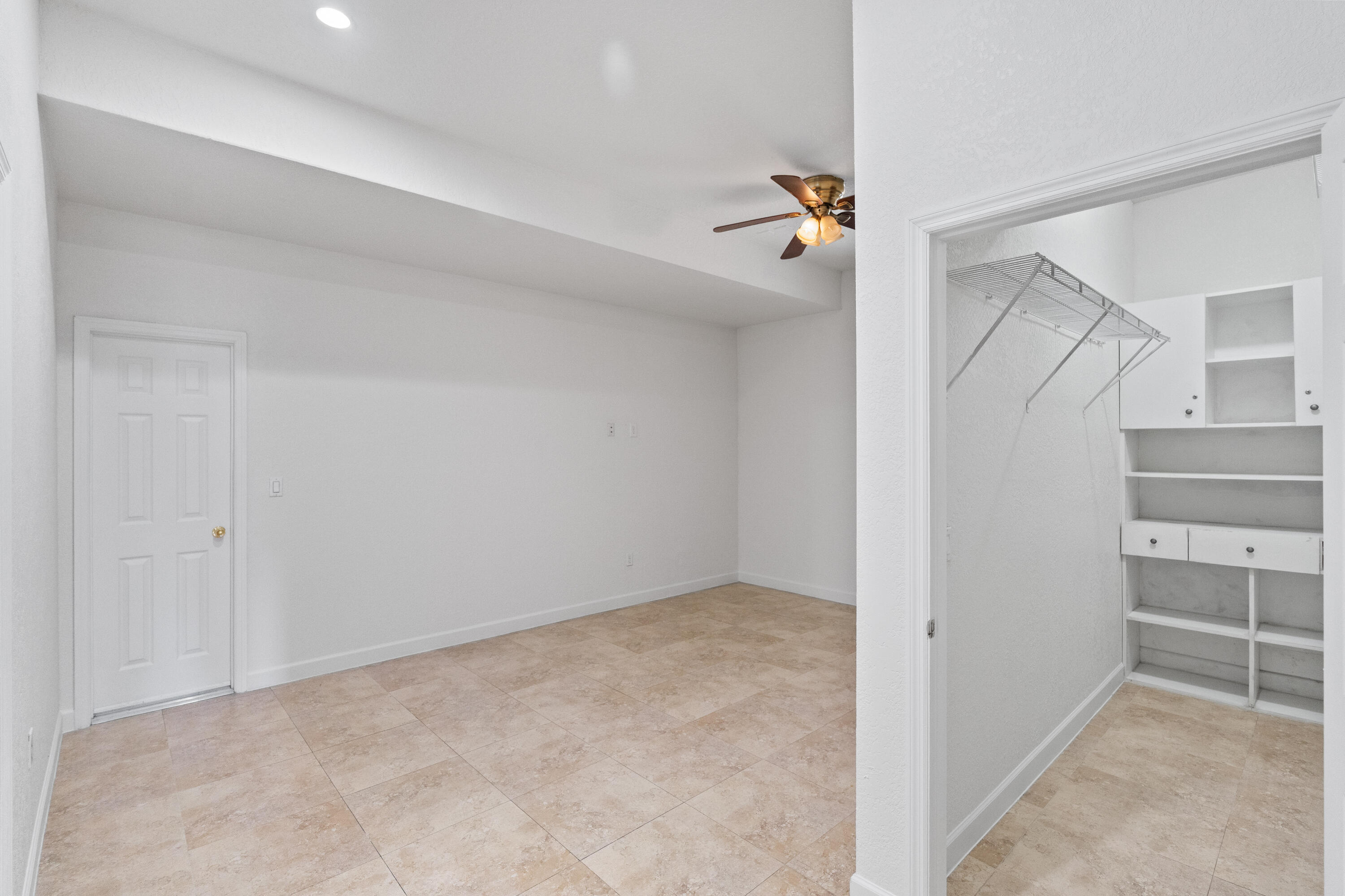 SUNSET LAKES PLAT ONE - Residential