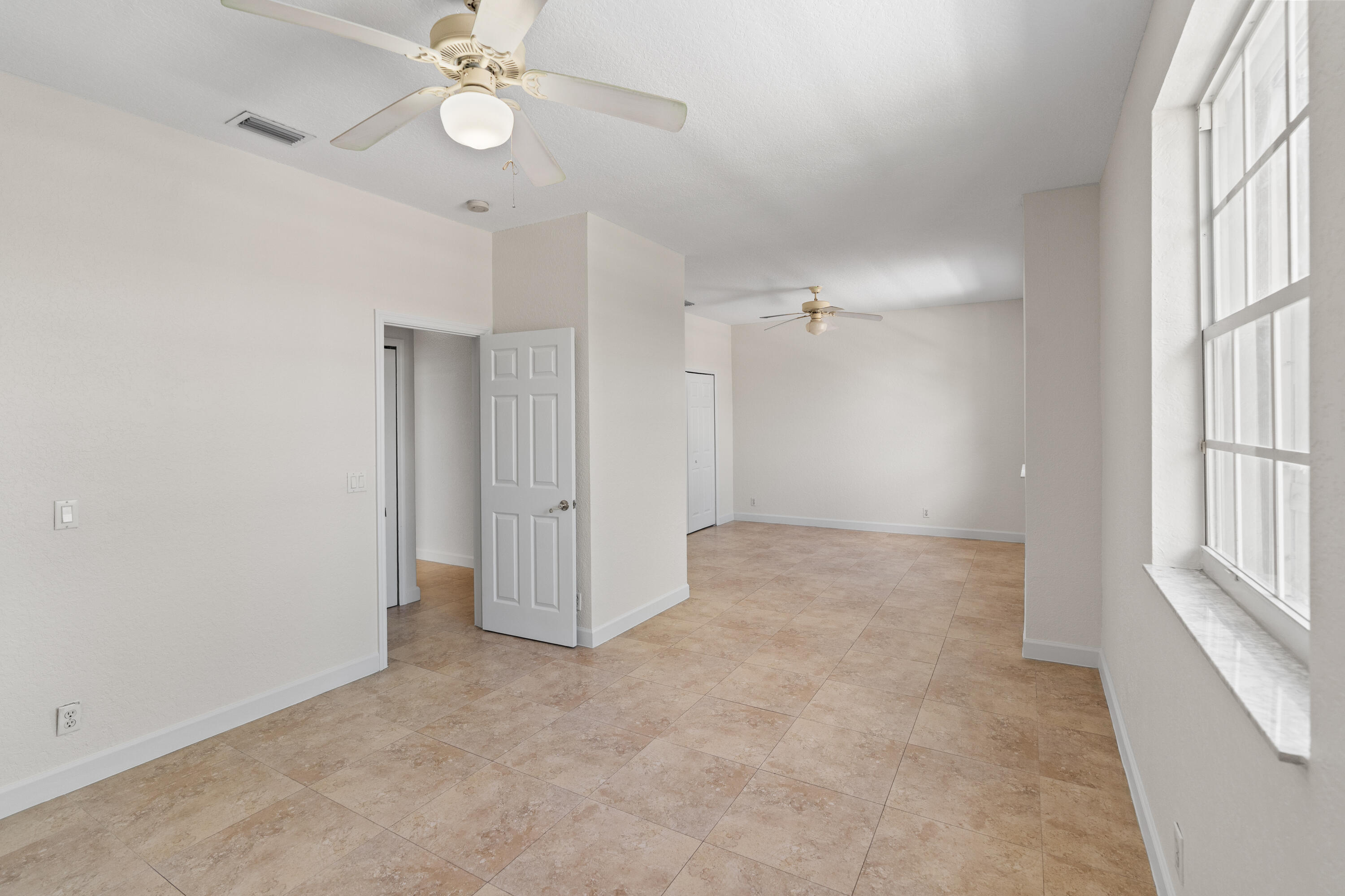 SUNSET LAKES PLAT ONE - Residential