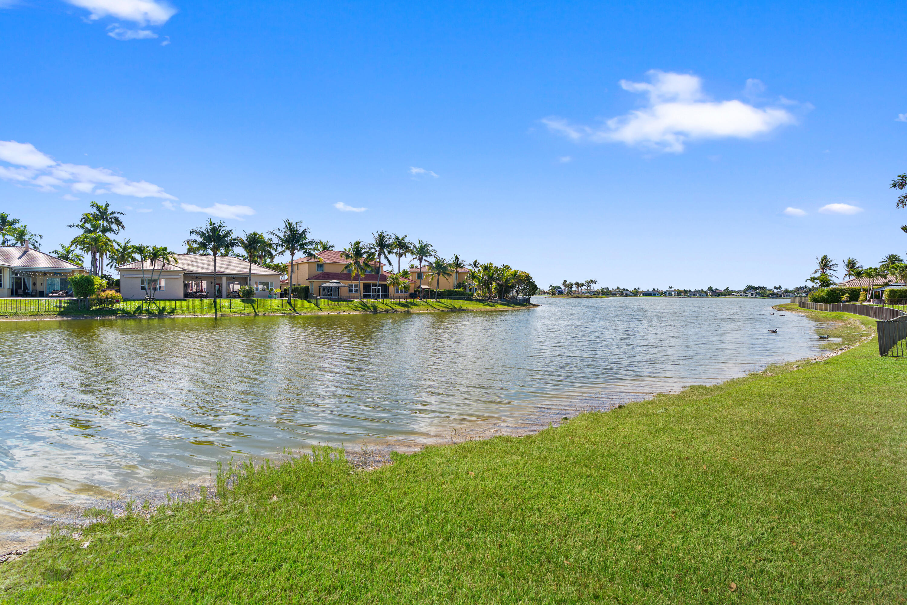 SUNSET LAKES PLAT ONE - Residential