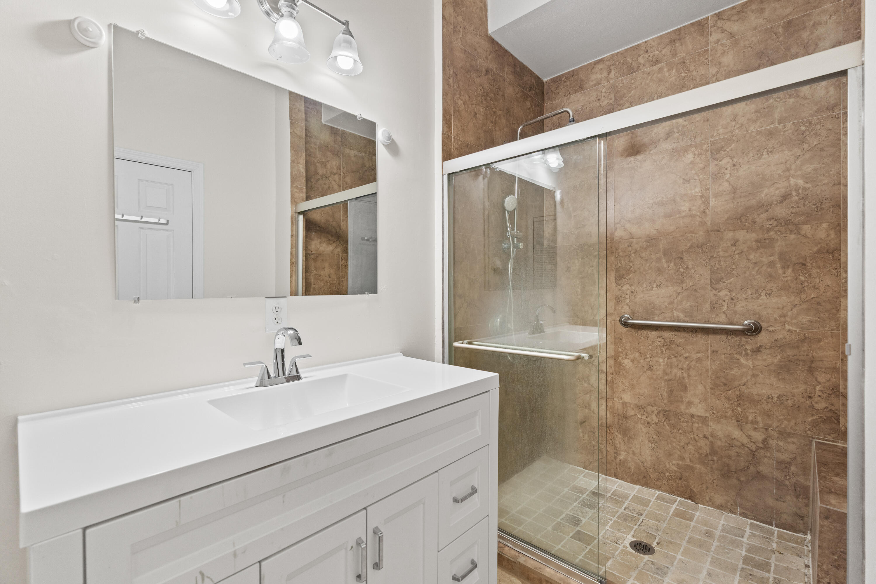 SUNSET LAKES PLAT ONE - Residential