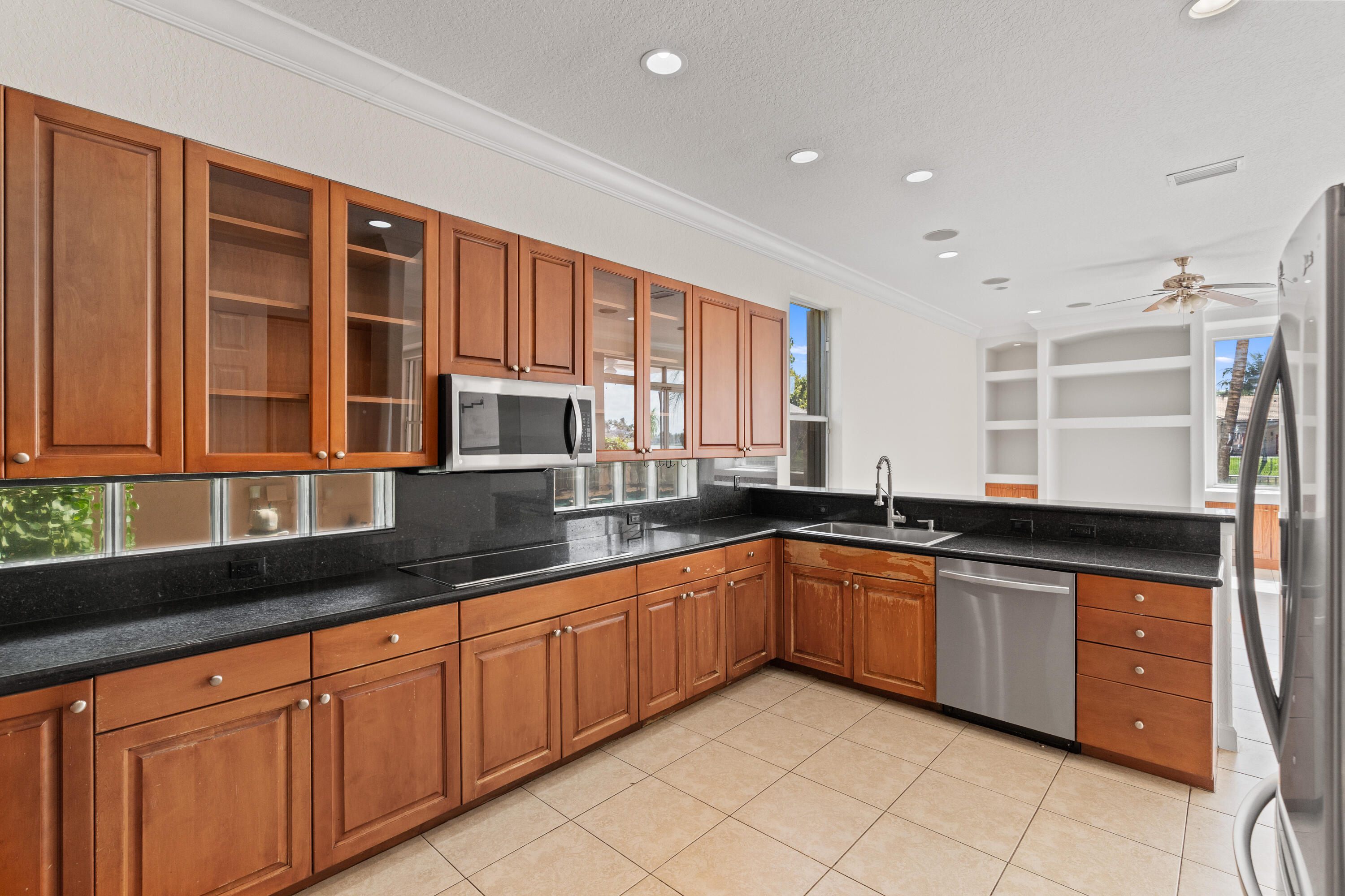 SUNSET LAKES PLAT ONE - Residential