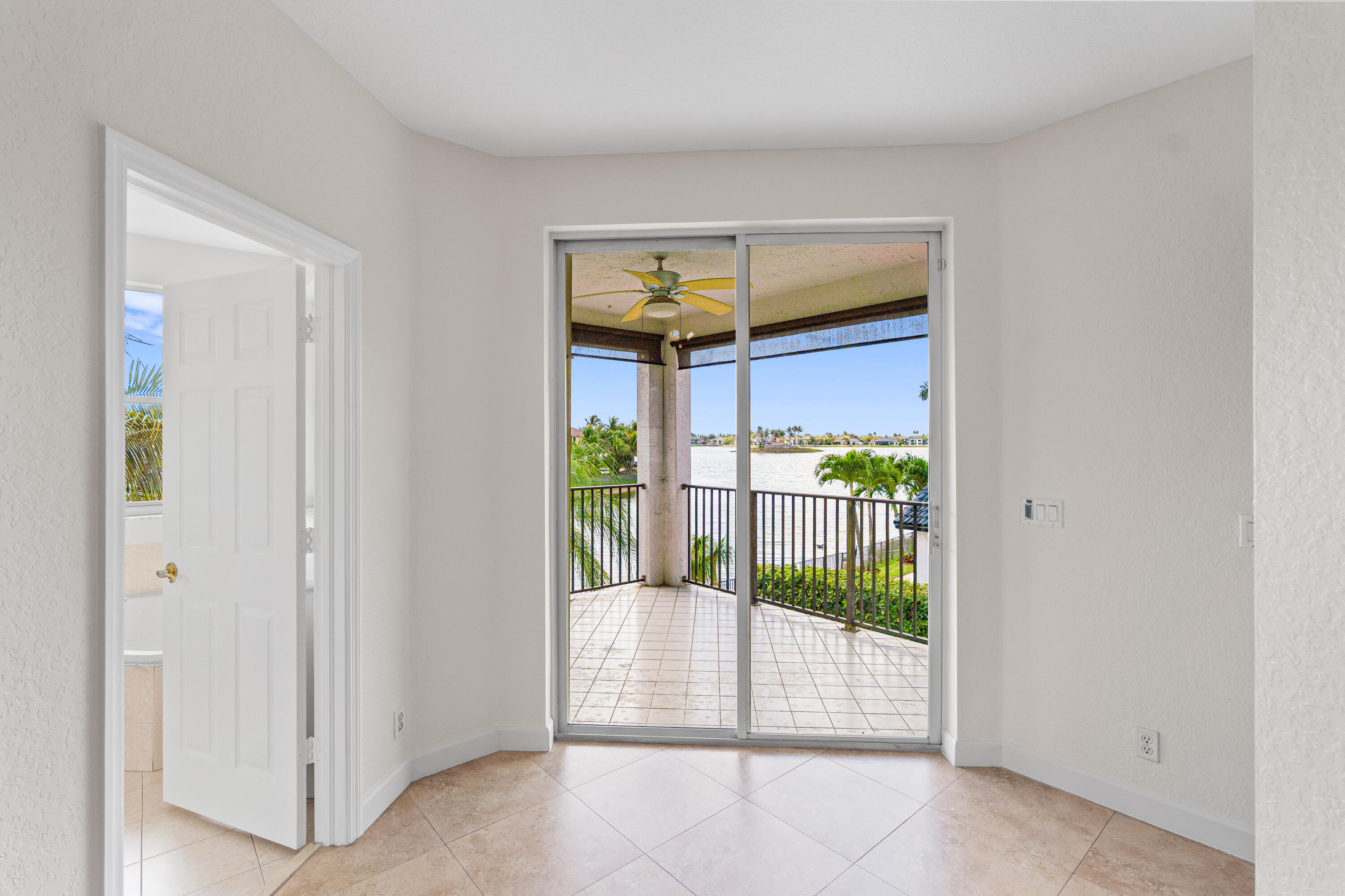 SUNSET LAKES PLAT ONE - Residential