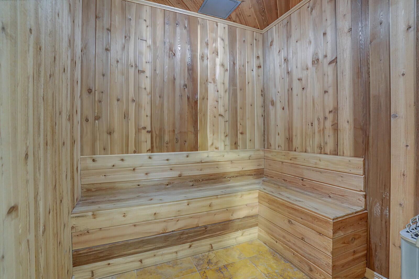 Via Delfino - Residential