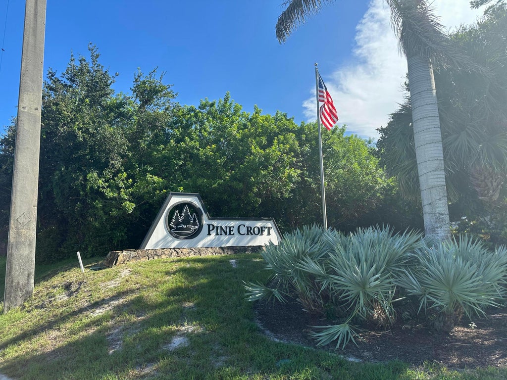 Photo of 8323 SE Croft Circle, Hobe Sound, FL 33455 (MLS # B26063422)