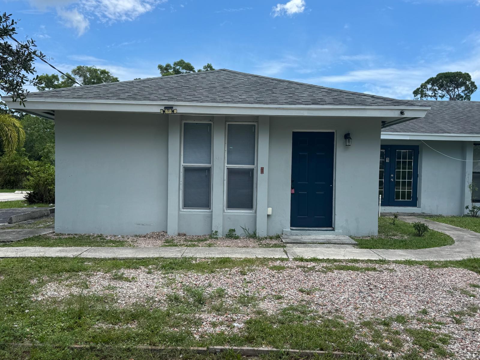 Welcome to this well-maintained 2-bedroom, 1-bath rental offering comfort, convenience, and style. Enjoy a spacious living area, a functional kitchen, and cozy bedrooms with plenty of natural light. The unit is clean and move-in ready.