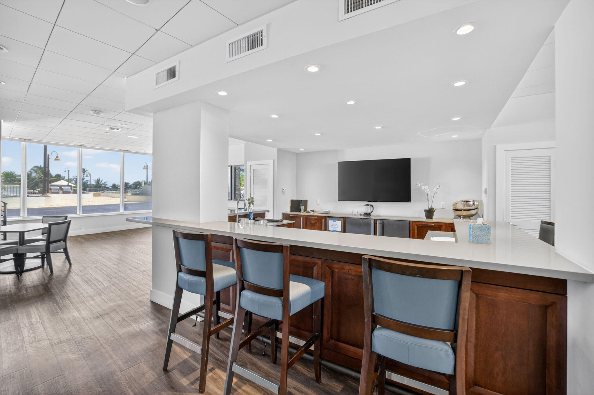 EVERGLADES HOUSE CONDO - Residential