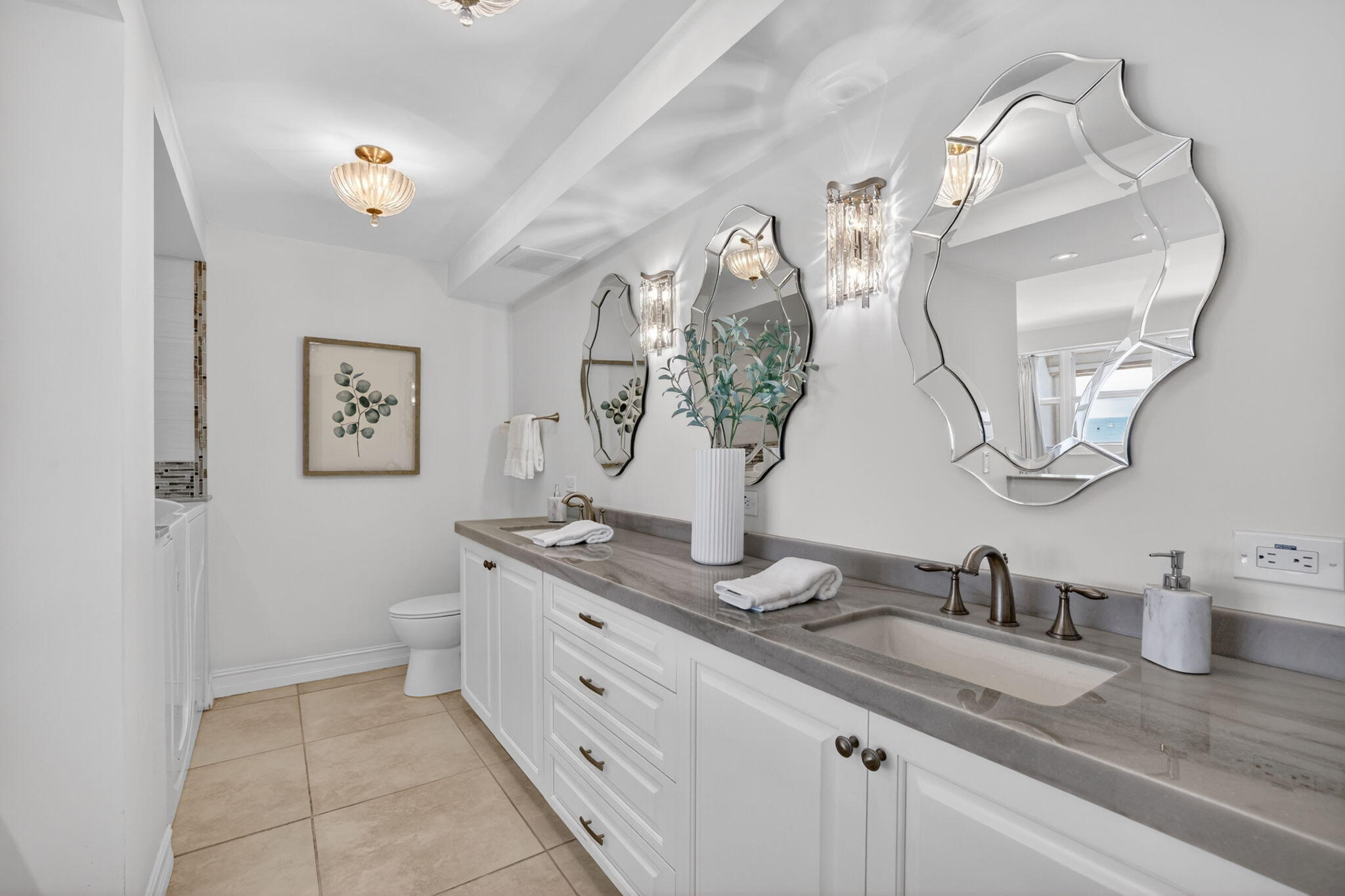 EVERGLADES HOUSE CONDO - Residential