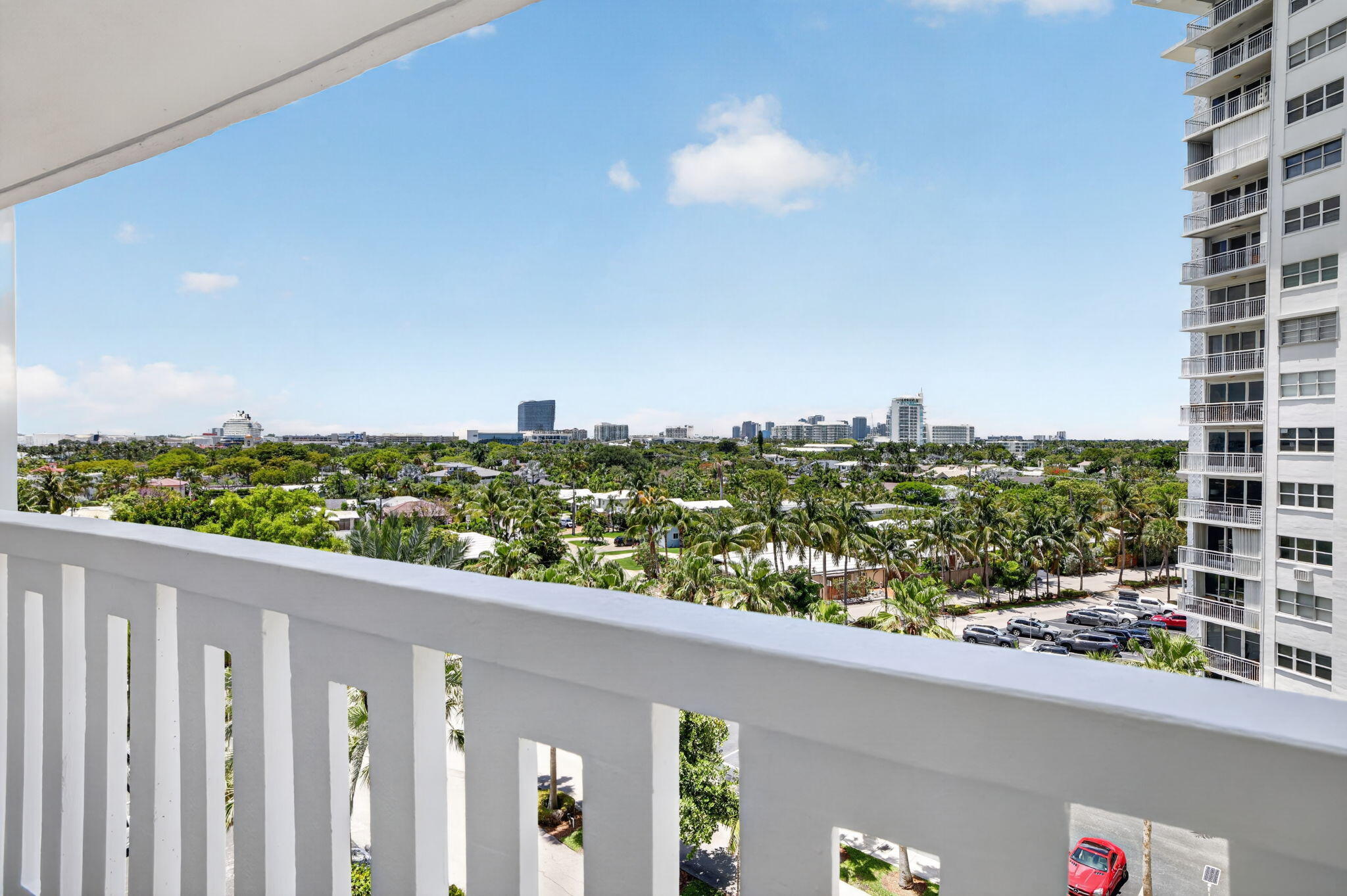 EVERGLADES HOUSE CONDO - Residential