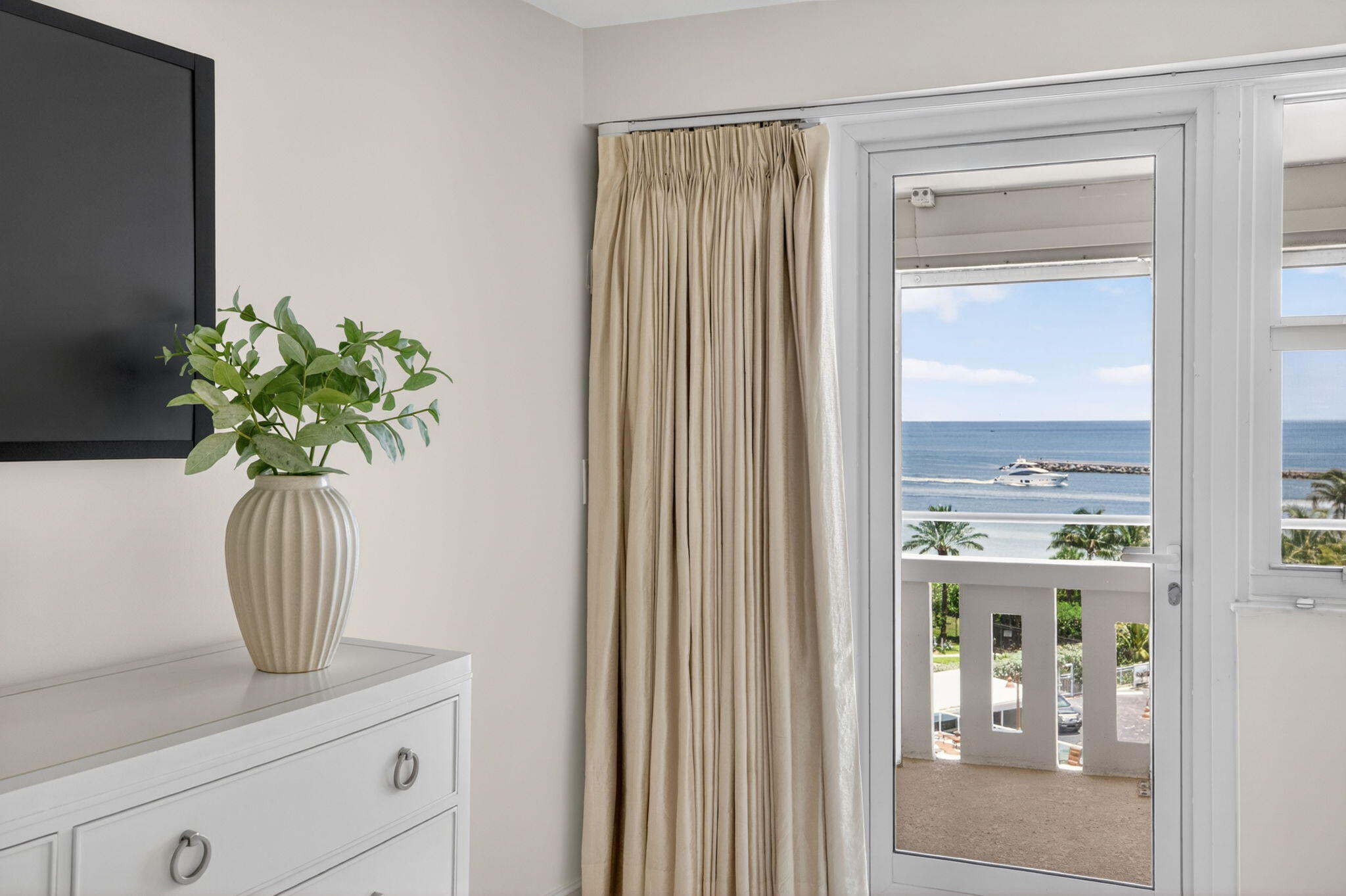 EVERGLADES HOUSE CONDO - Residential