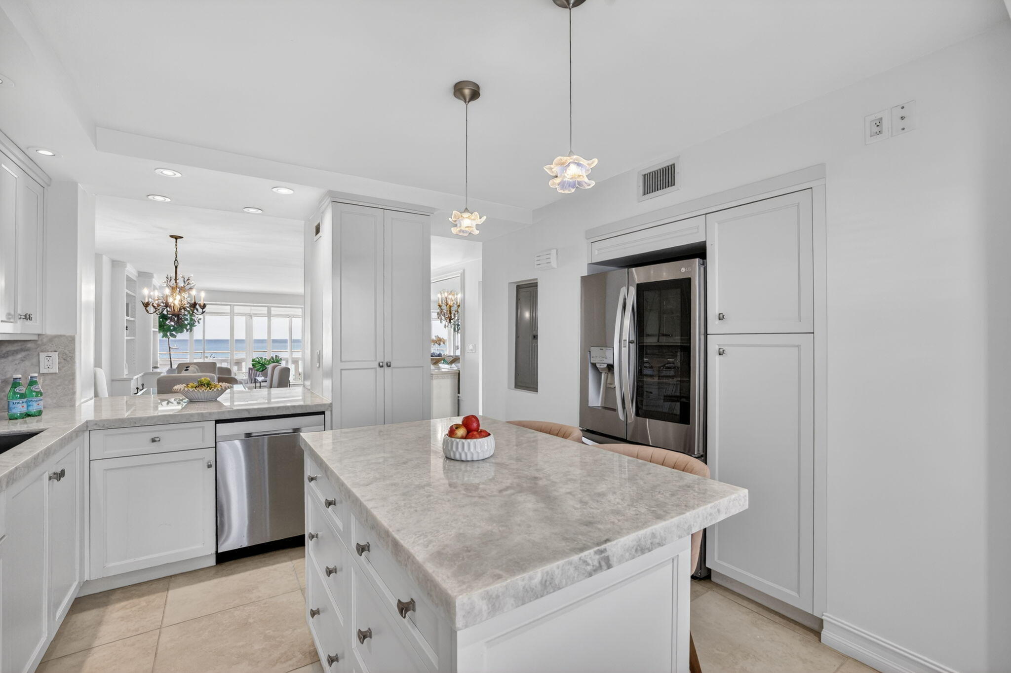 EVERGLADES HOUSE CONDO - Residential