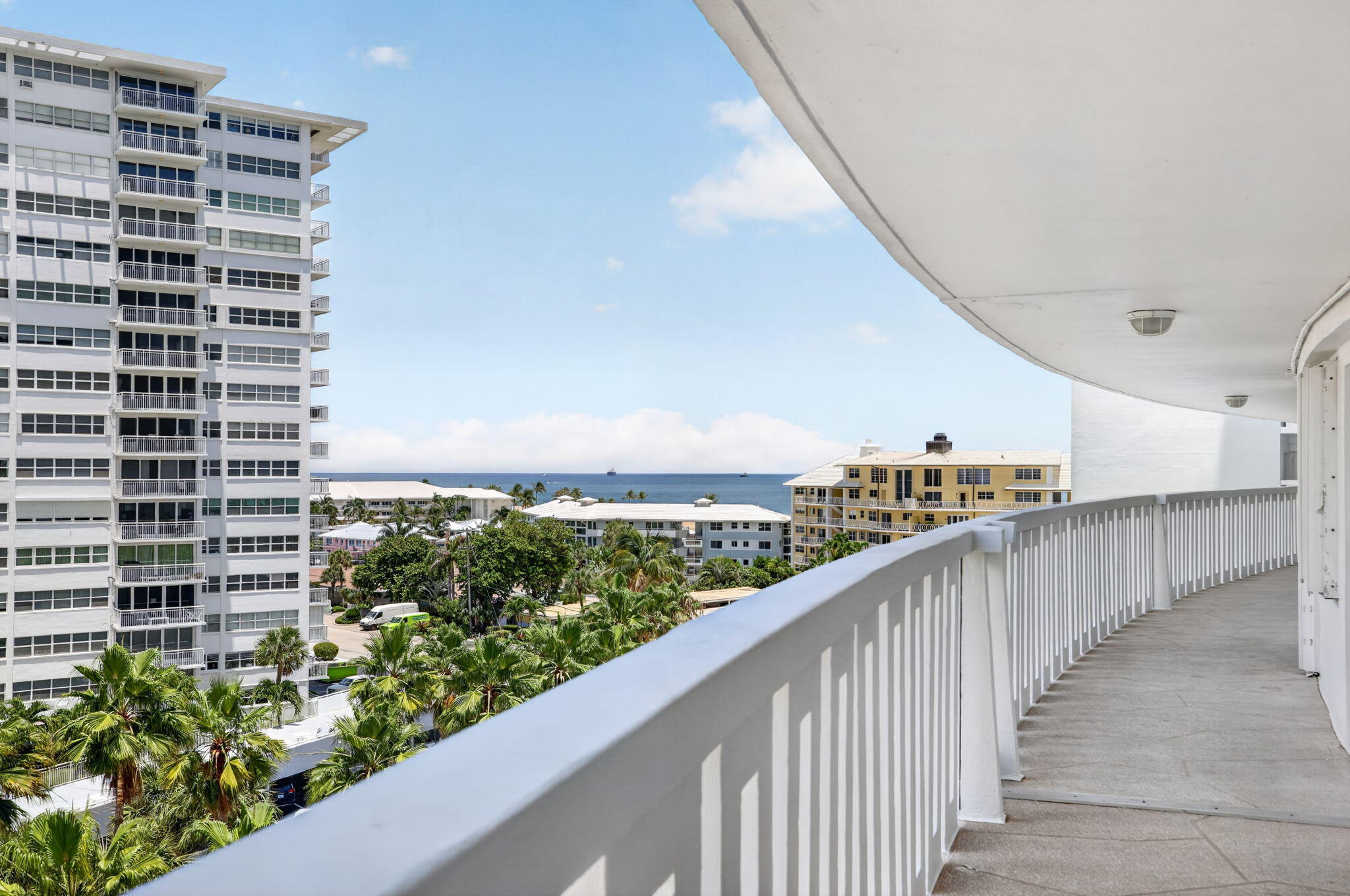 EVERGLADES HOUSE CONDO - Residential