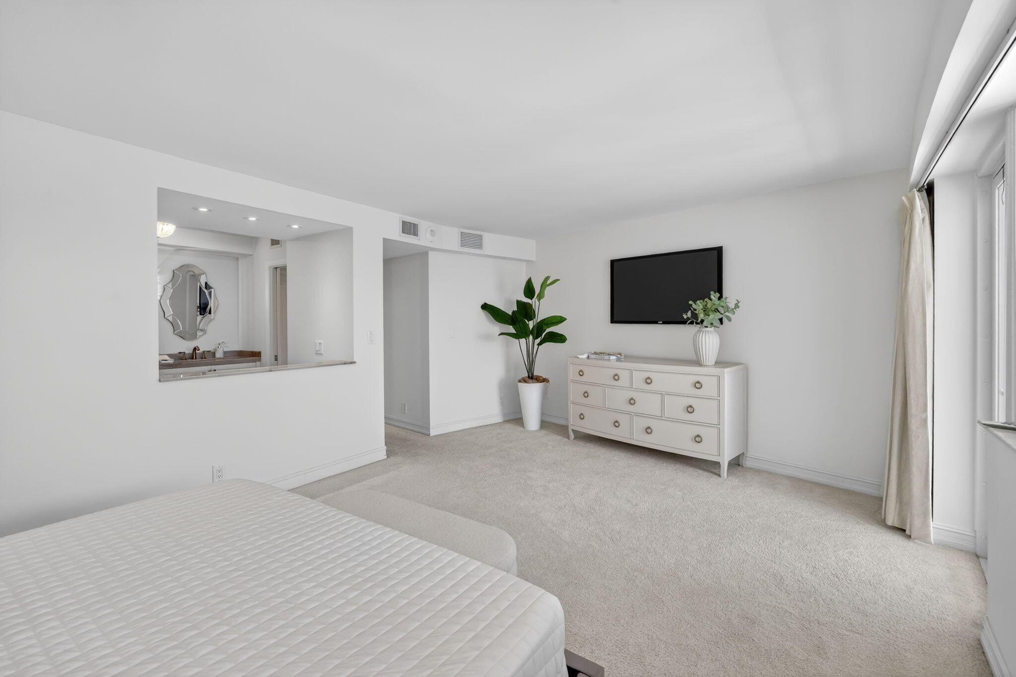 EVERGLADES HOUSE CONDO - Residential