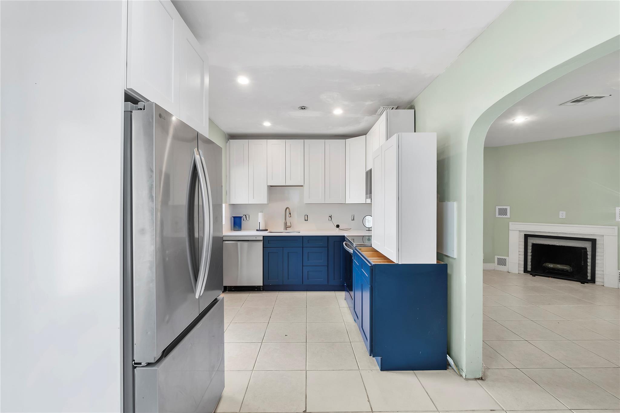 Petite - Residential