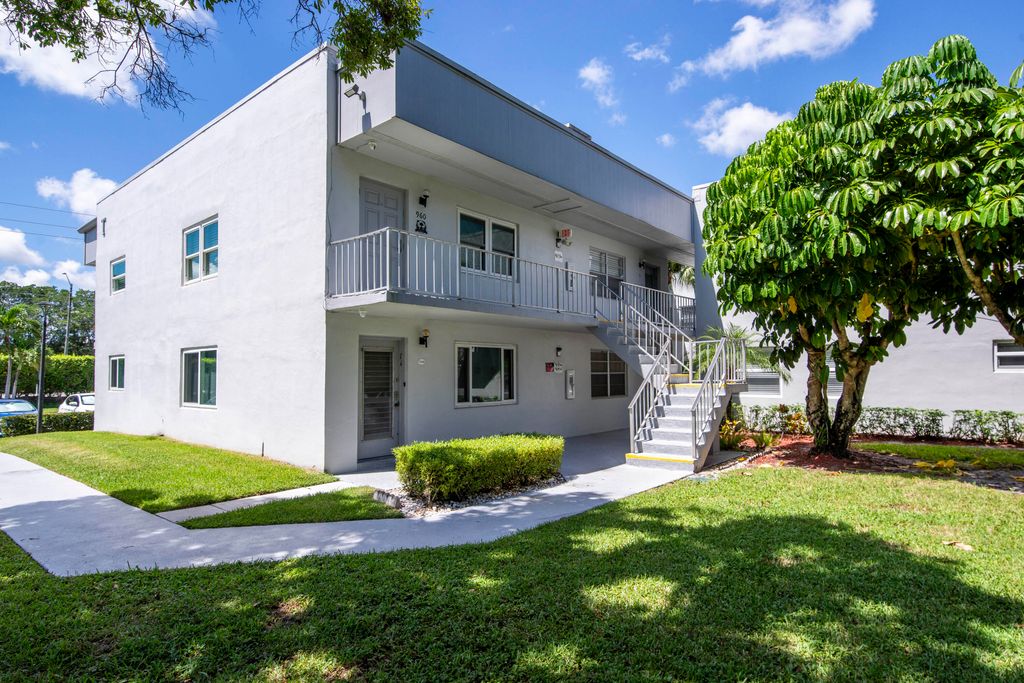 Photo of 960 Flanders T, Delray Beach, FL 33484 (MLS # B26025883)
