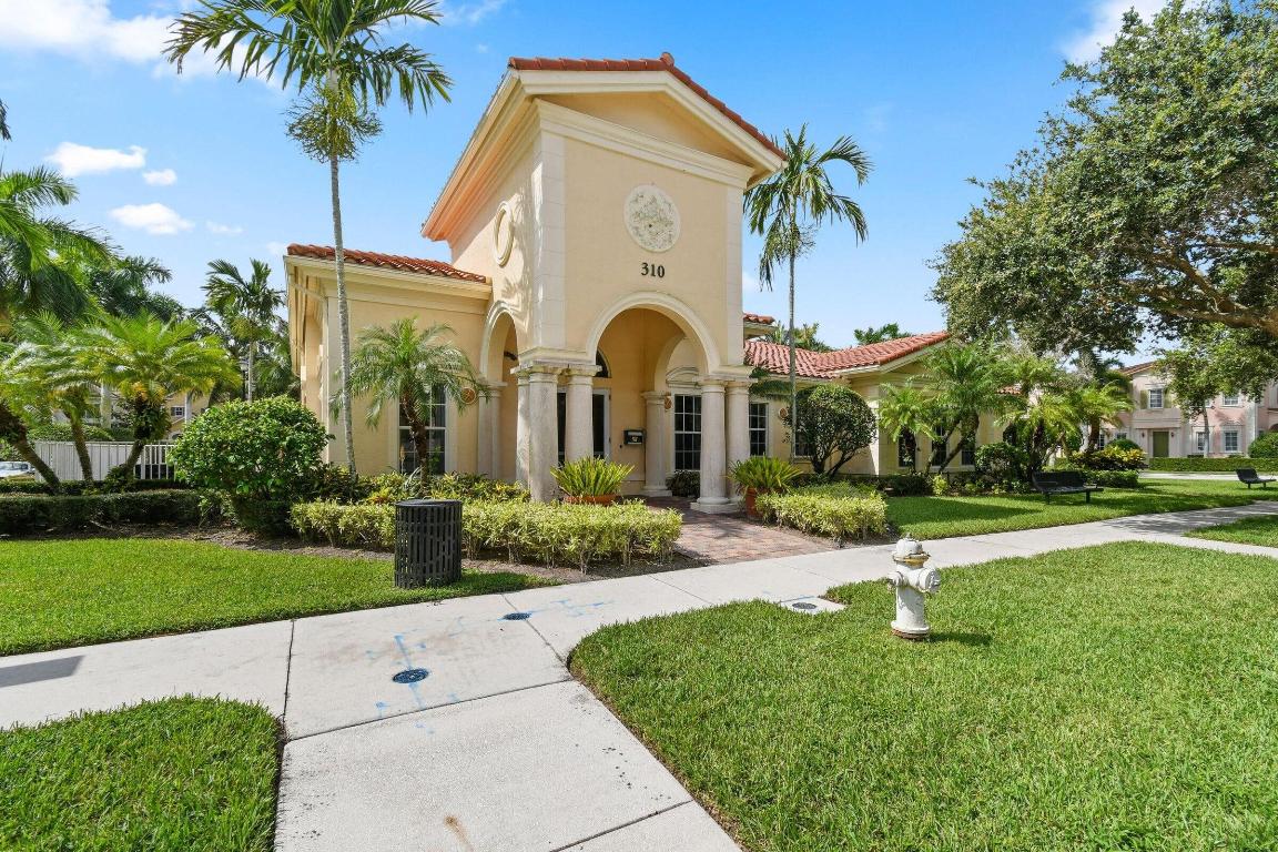 CANTERBURY PLACE - Residential