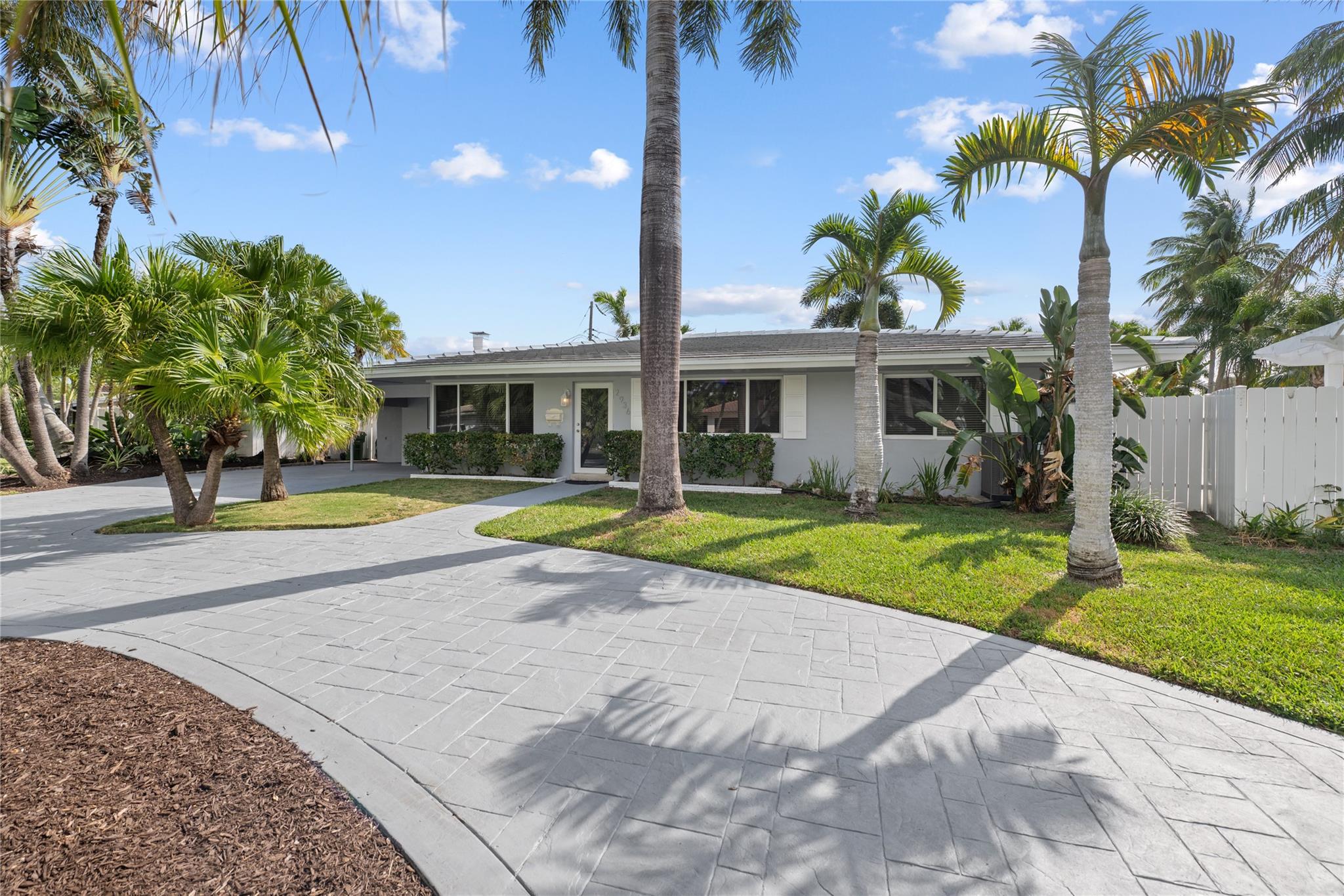 2936 Coral Shores Dr