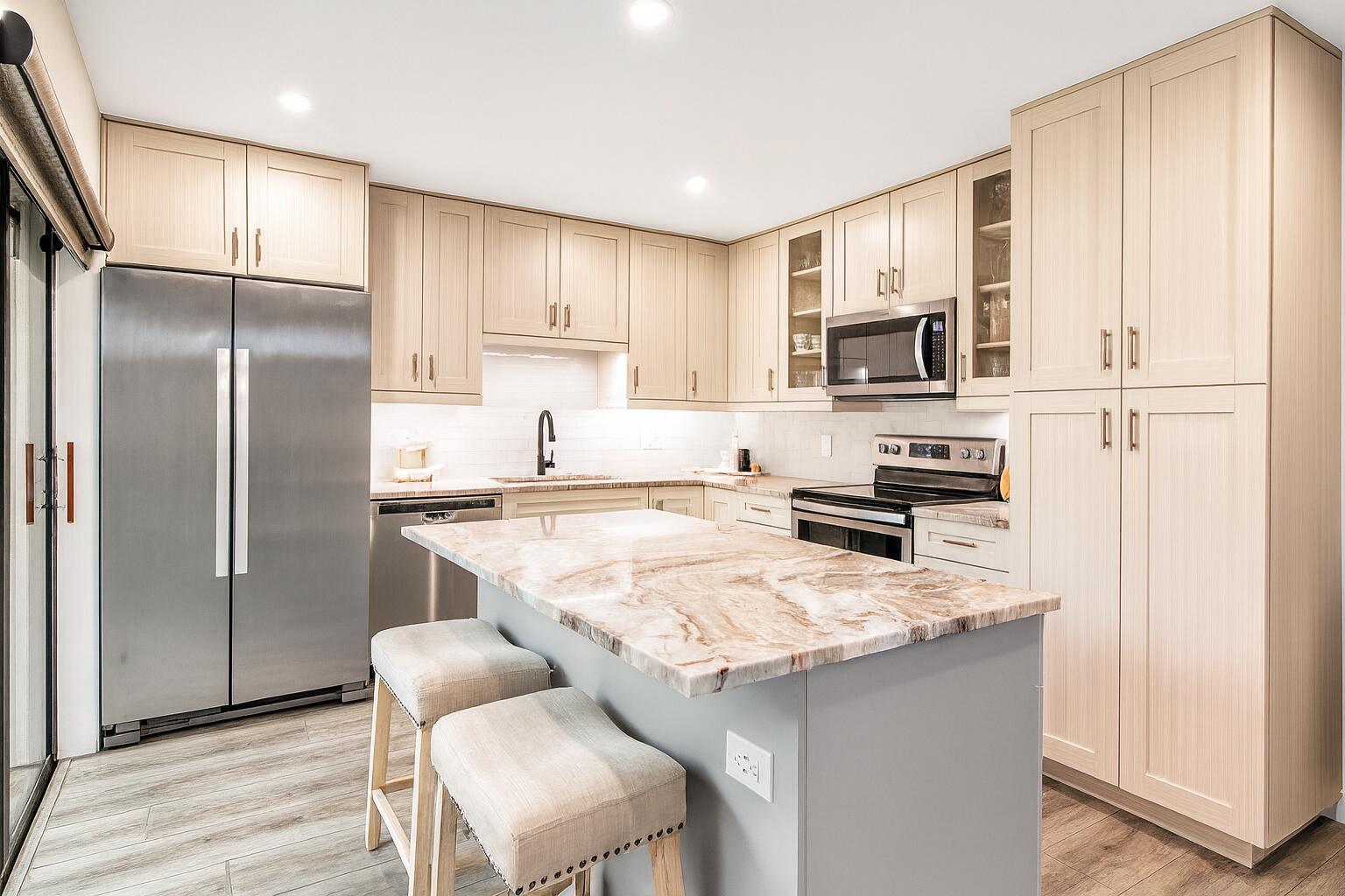 GARDEN LAKES AND GARDEN S - Residential