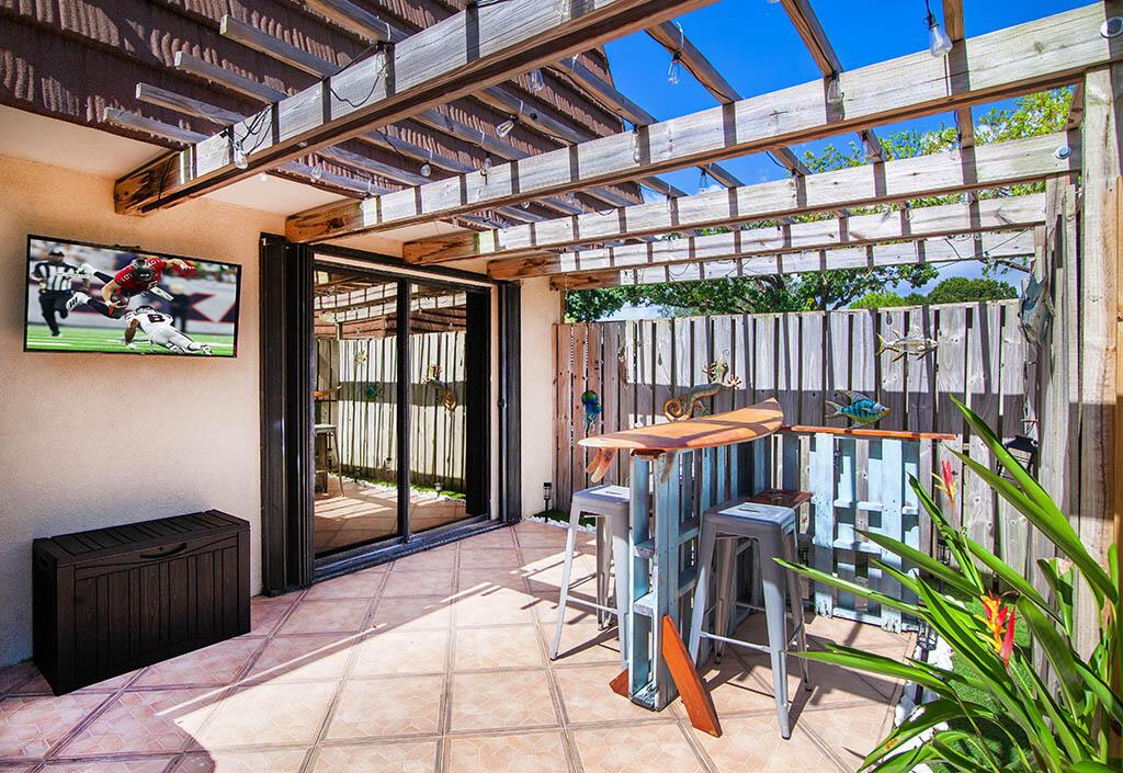 GARDEN LAKES AND GARDEN S - Residential