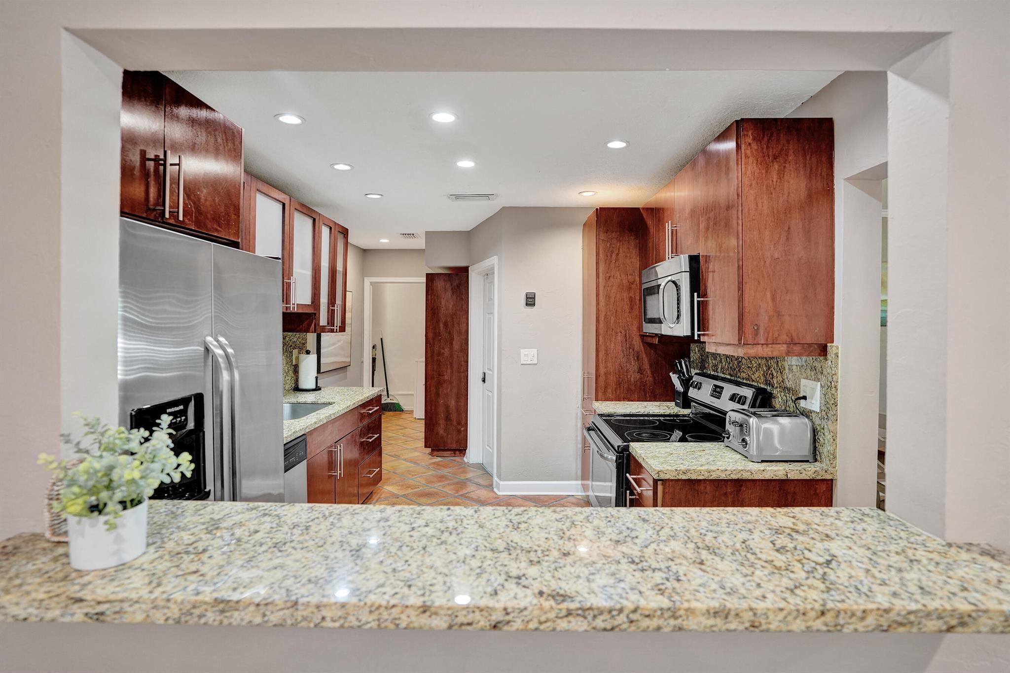 THE COVE - Residential