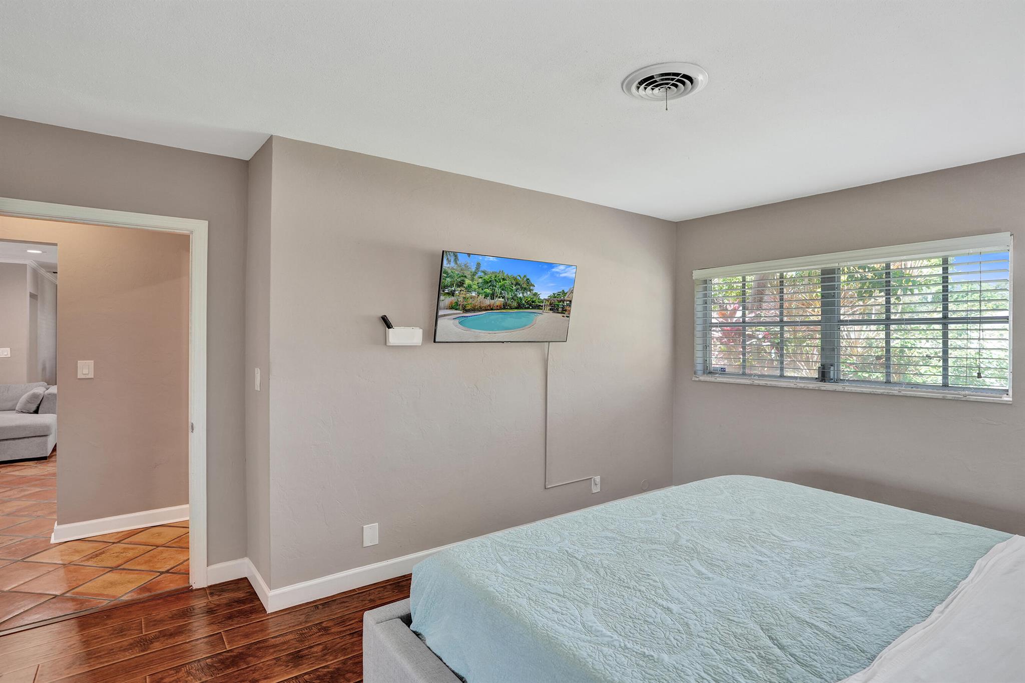 THE COVE - Residential