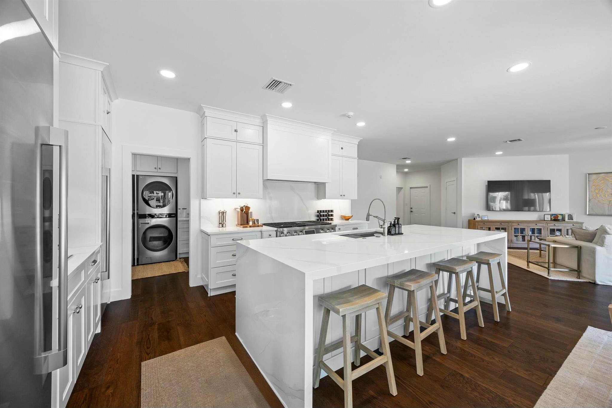 Yacht Club Estates - Residential