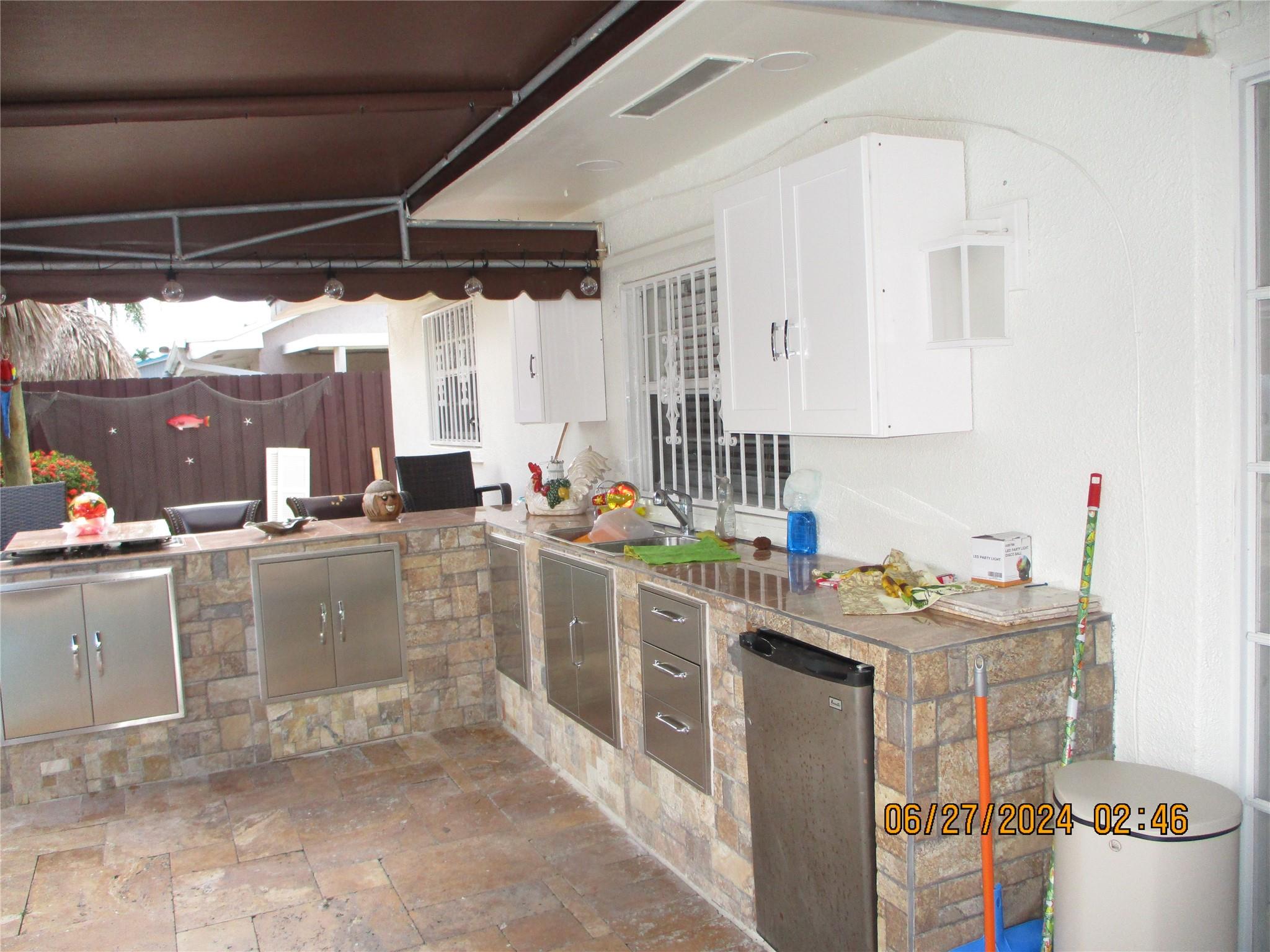 Westview Sec 3 Pt 2 95-1 - Residential Lease