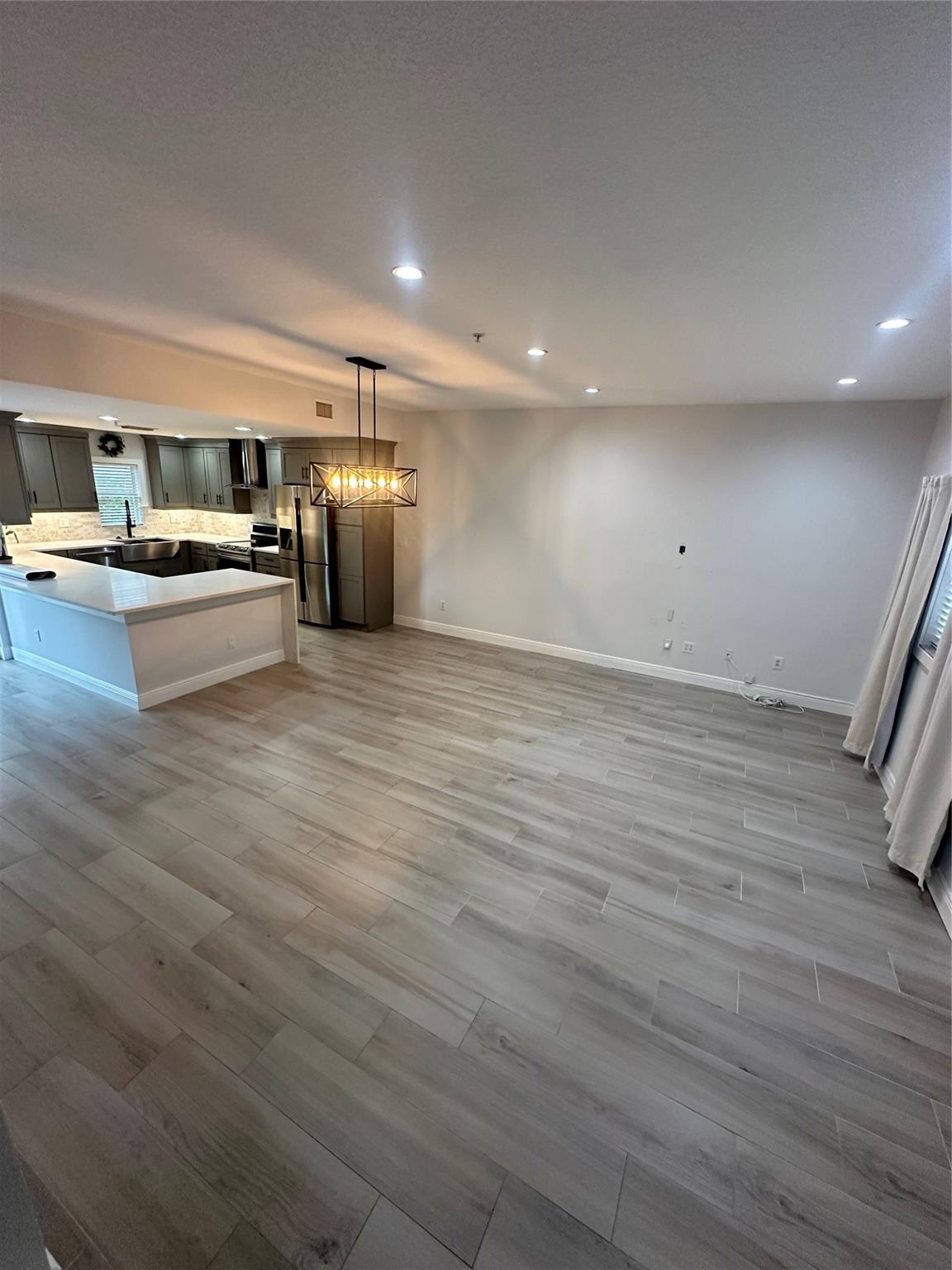 Waverly Place Amd - Residential Lease