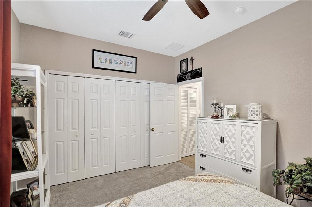 Royal Griffin 172-29 B - Residential