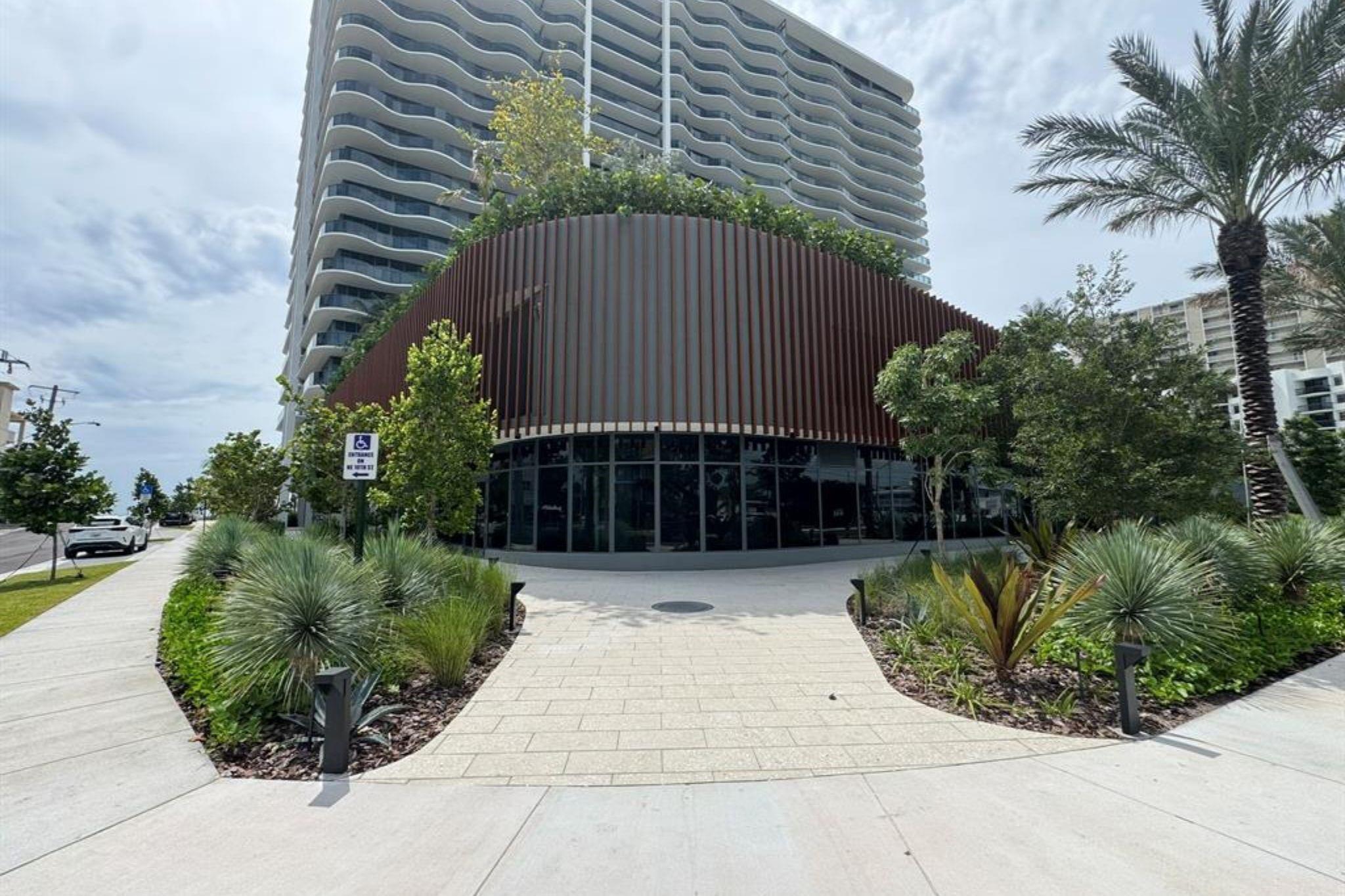 900 N Ocean Blvd CU