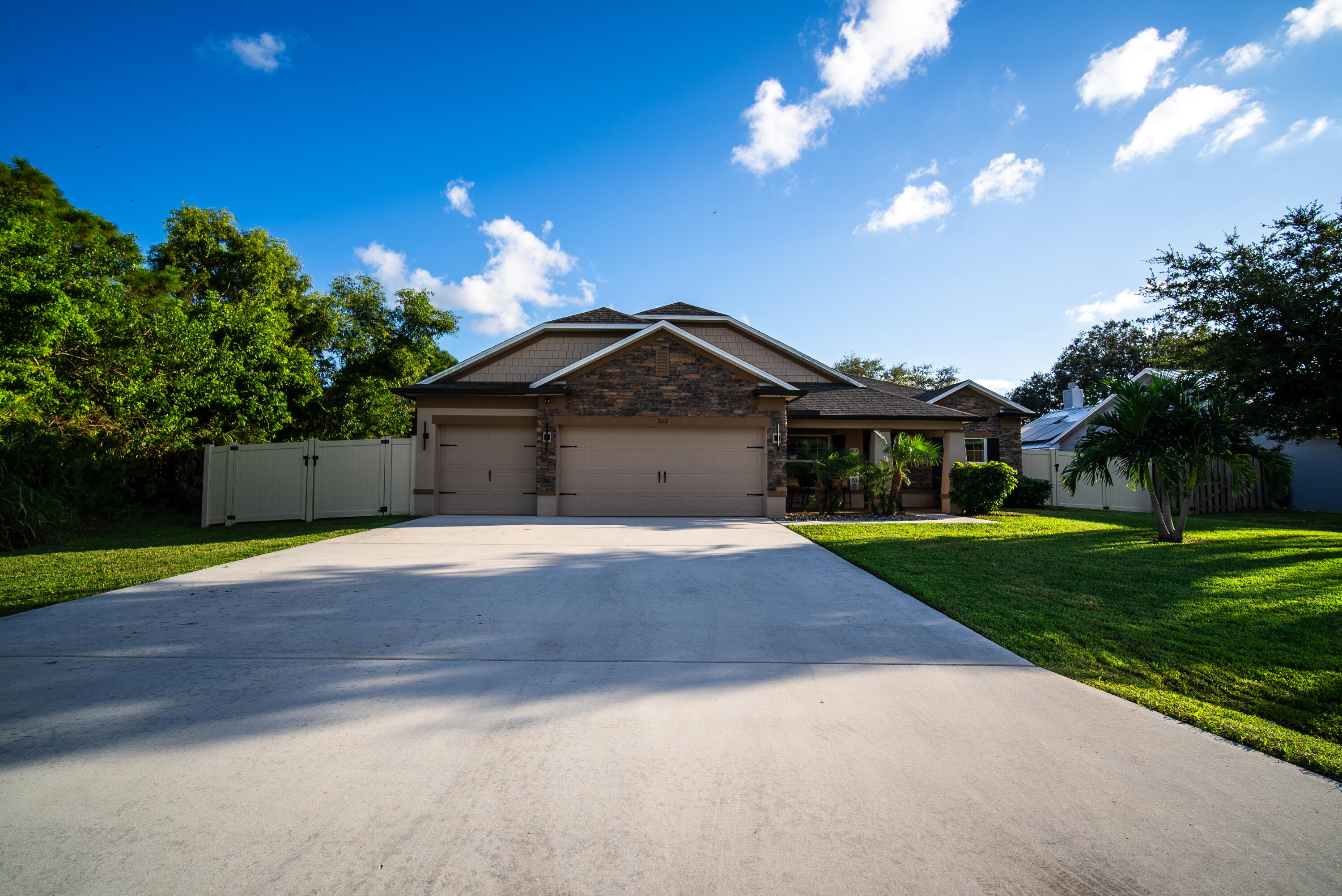 PORT ST LUCIE SECTION 40 - Residential