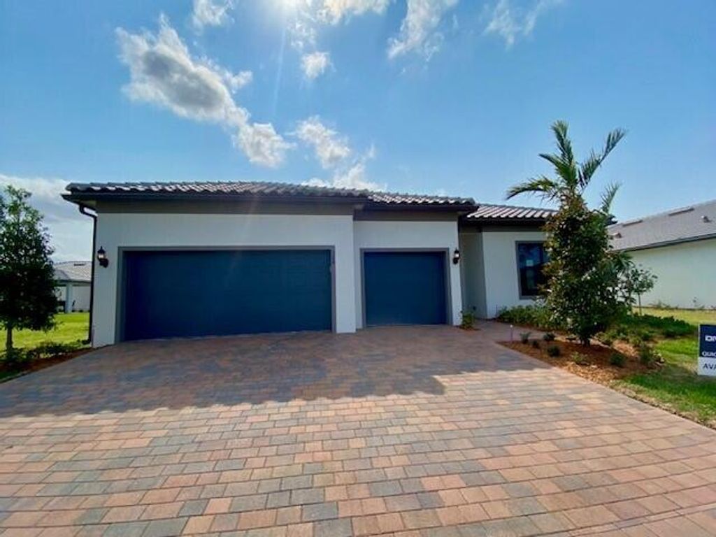 Photo of 368 SE Filoli Drive #254, Port Saint Lucie, FL 34984 (MLS # R10983240)