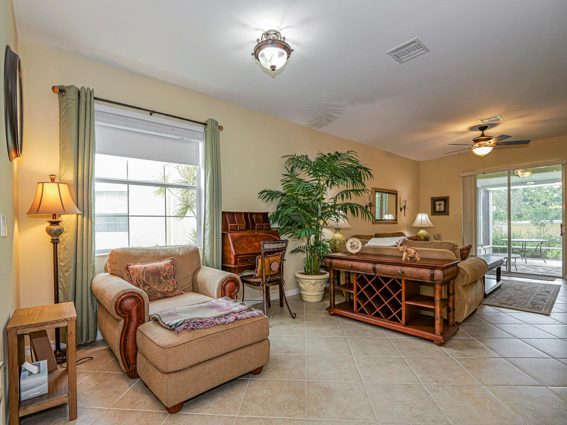 6325 Oxford Circle 101