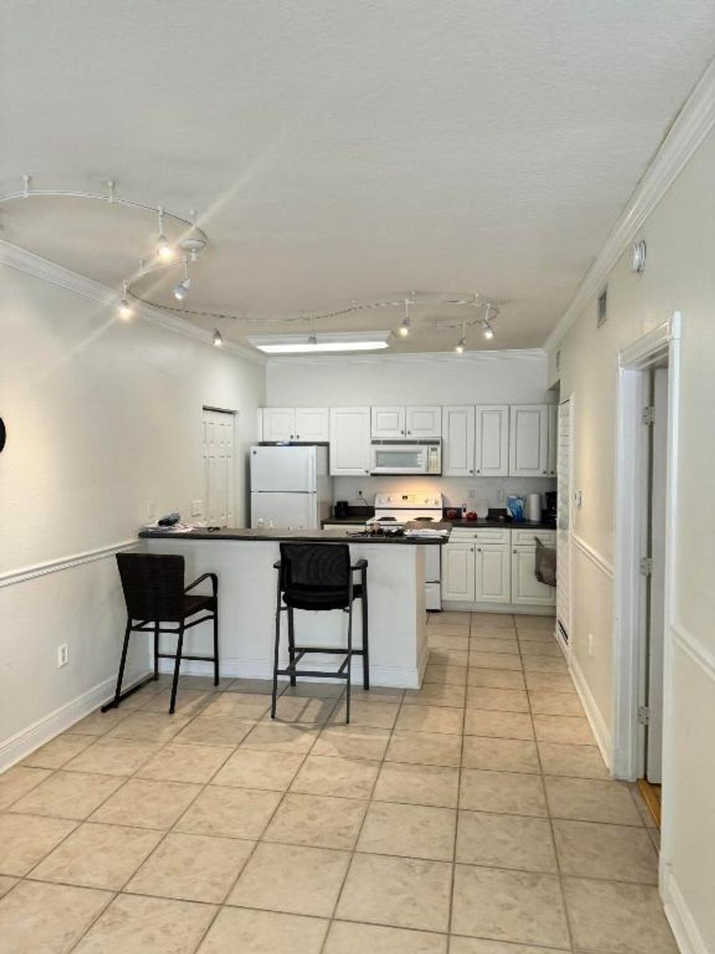 Photo of 553 SE Prescott Place, Stuart, FL 34994 (MLS # R10957530)