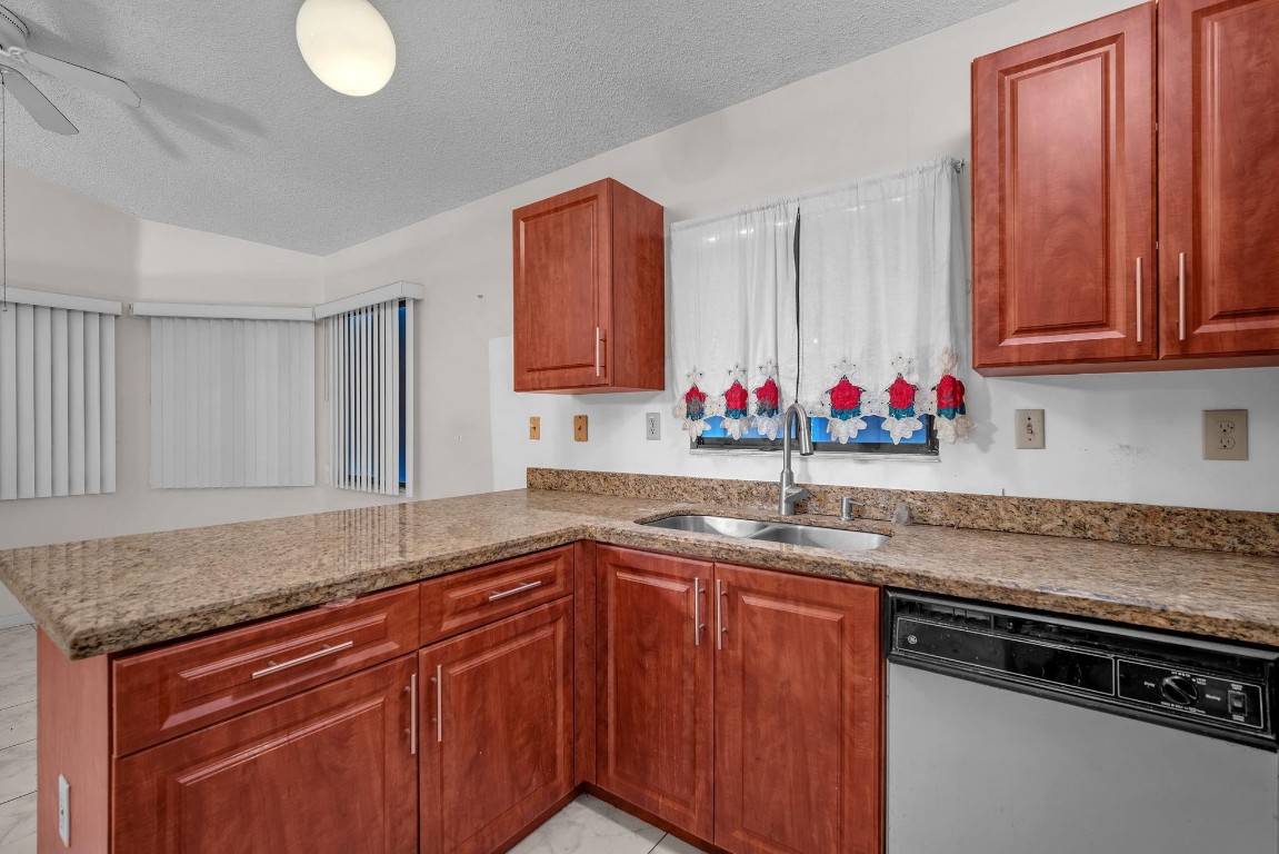 HUNTER GREEN - Residential