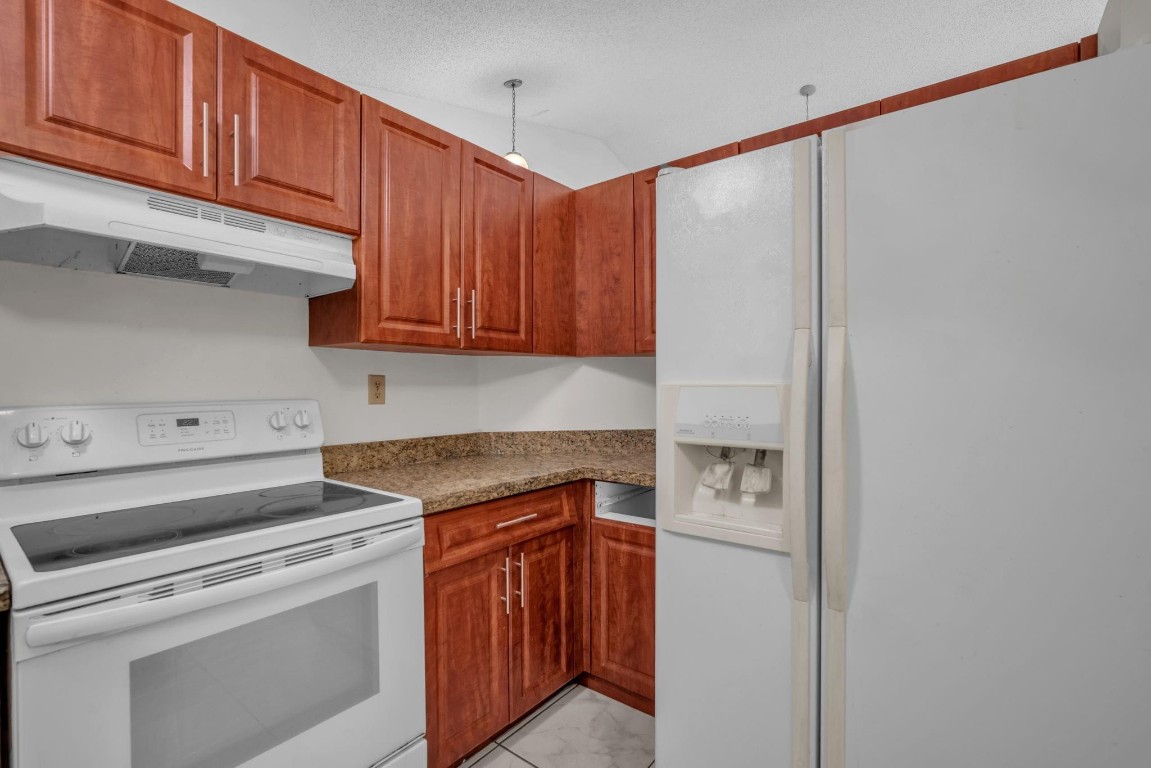 HUNTER GREEN - Residential