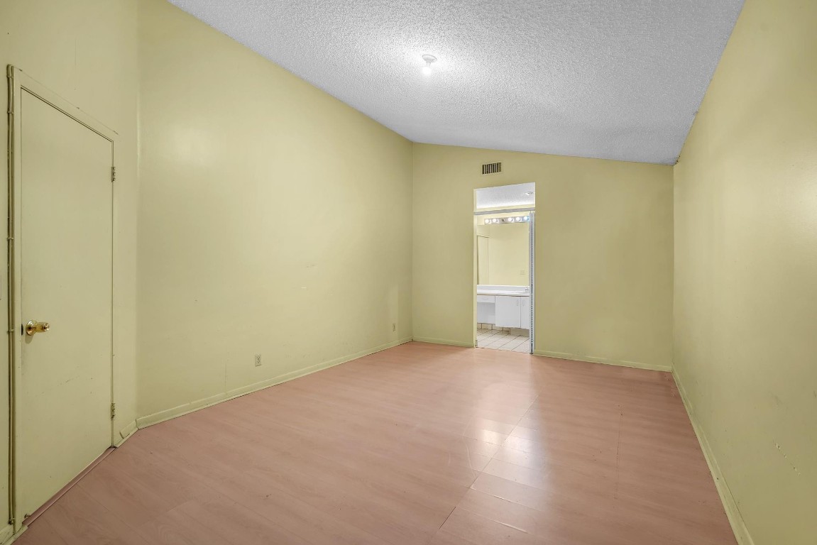 HUNTER GREEN - Residential