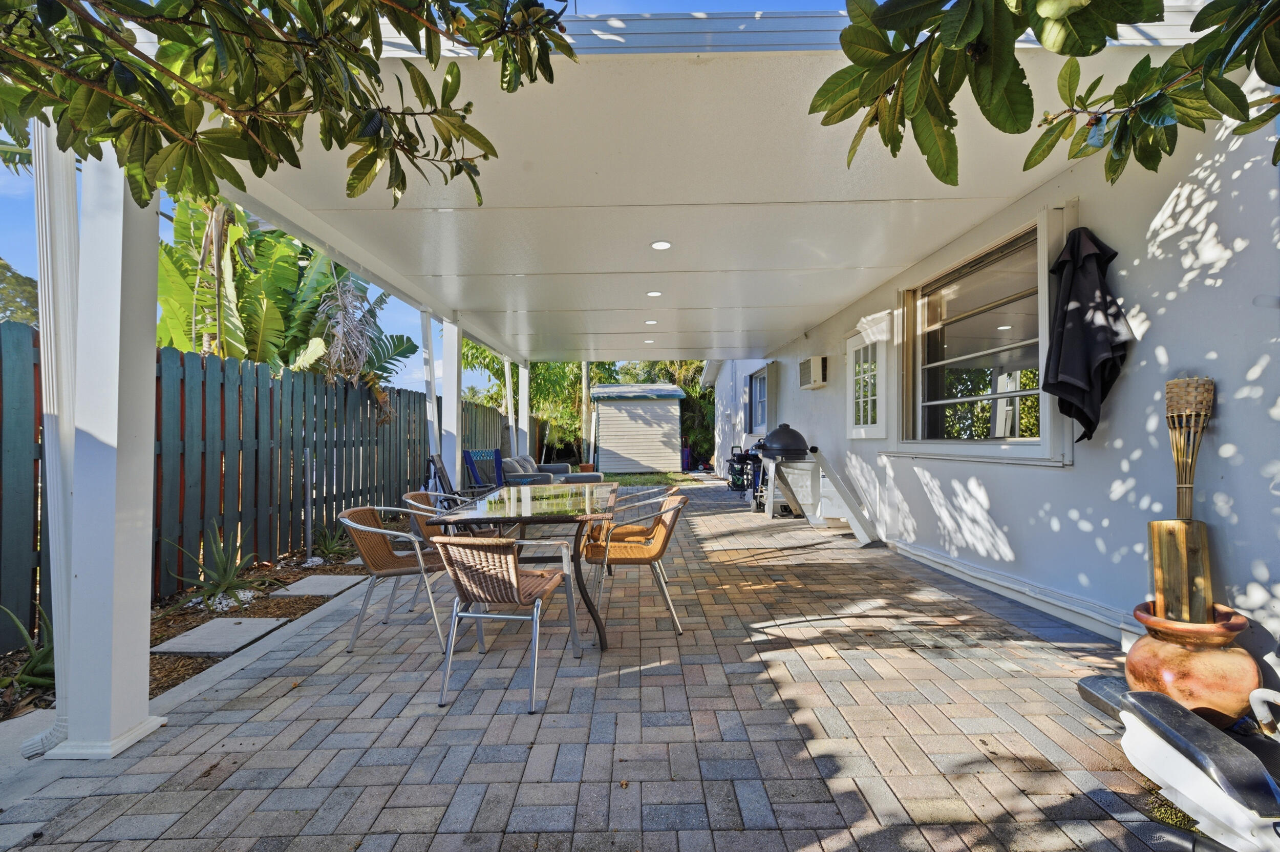 SANDALFOOT COVE SEC 4 - Residential